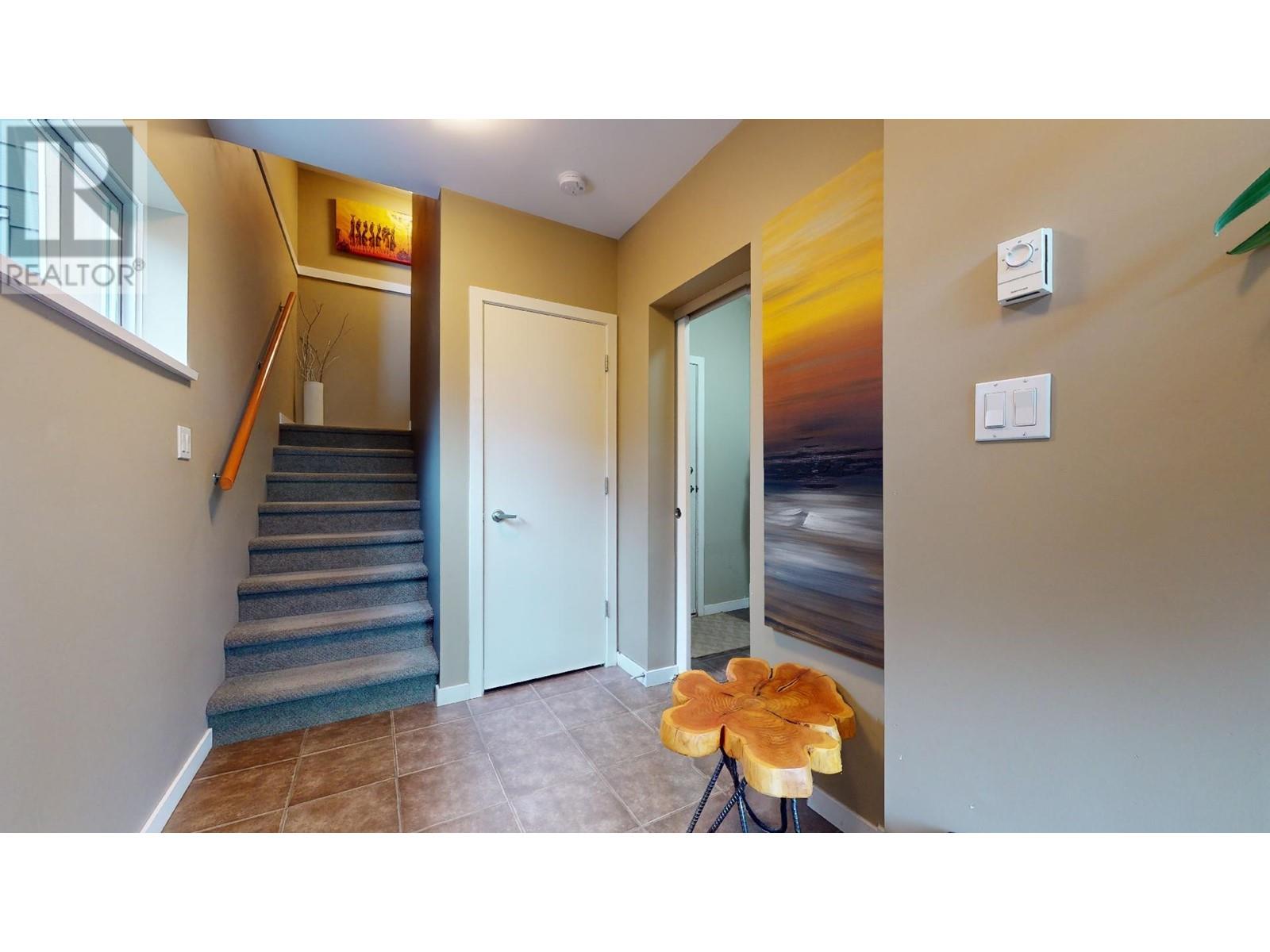 5 39893 Government Road, Squamish, British Columbia  V8B 0G7 - Photo 4 - R2829291