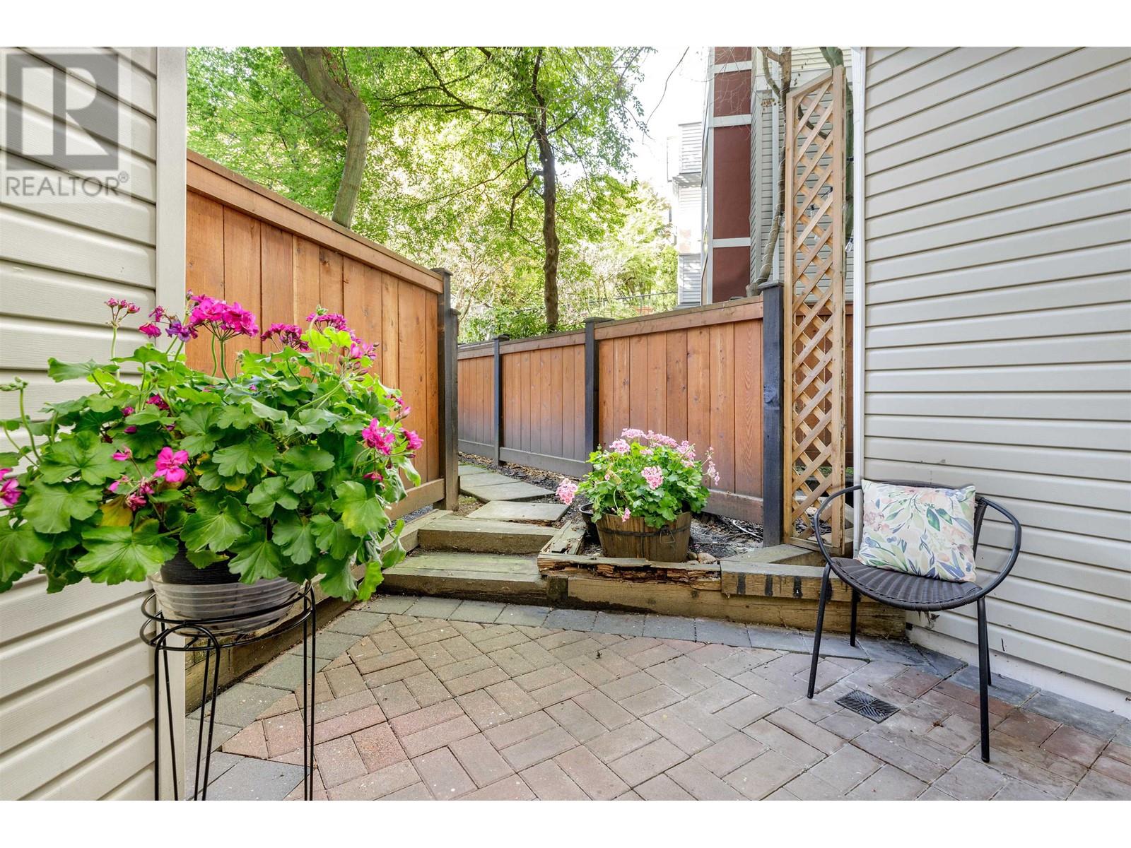 108 6833 Village Grn, Burnaby, British Columbia  V5E 4M1 - Photo 21 - R2830054