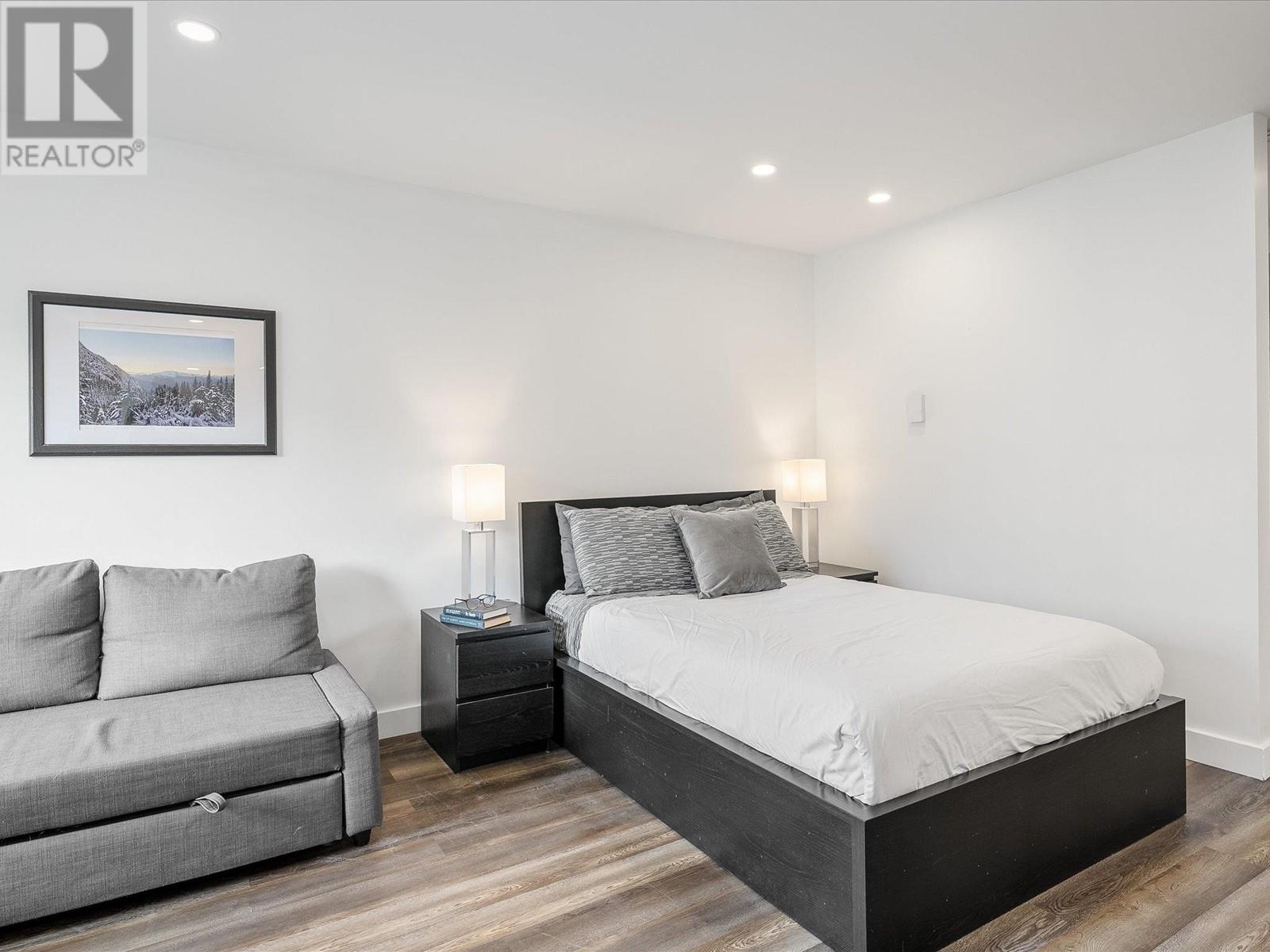 305 A/b 2129 Lake Placid Road, Whistler, British Columbia  V8E 0N4 - Photo 3 - R2830300