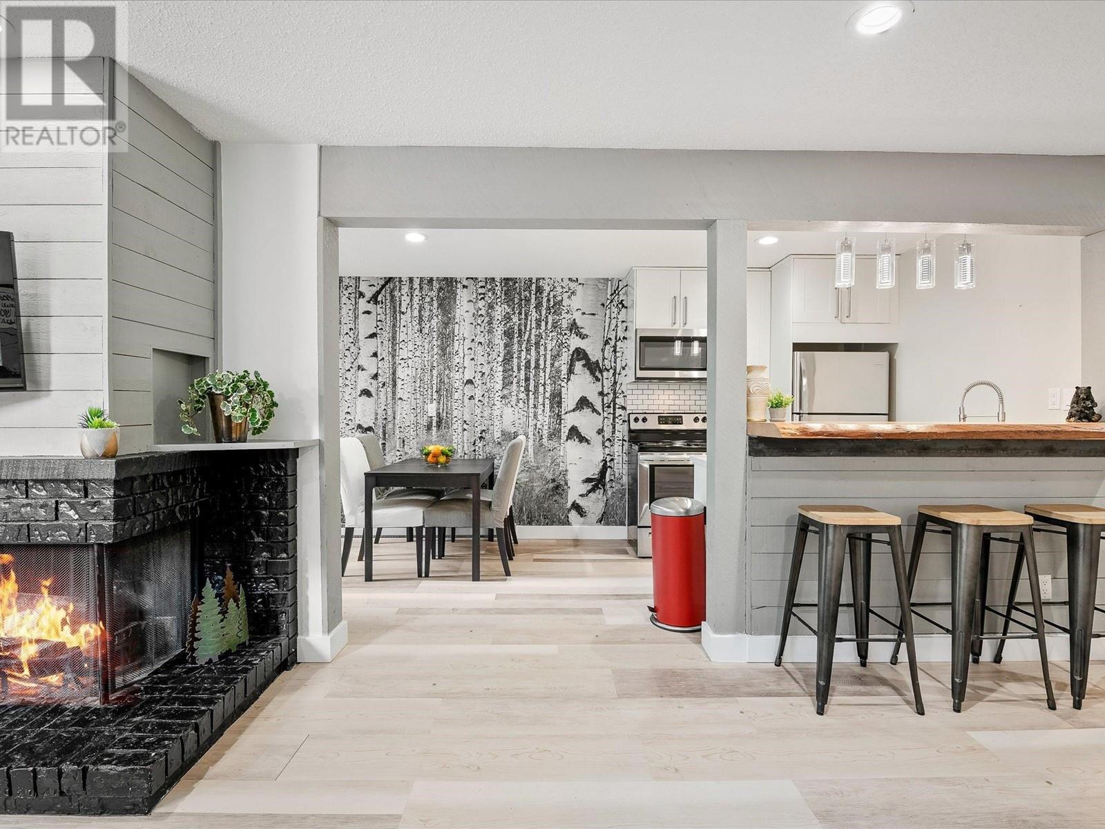 105 A/b 2129 Lake Placid Road, Whistler, British Columbia  V8E 0N4 - Photo 4 - R2830302