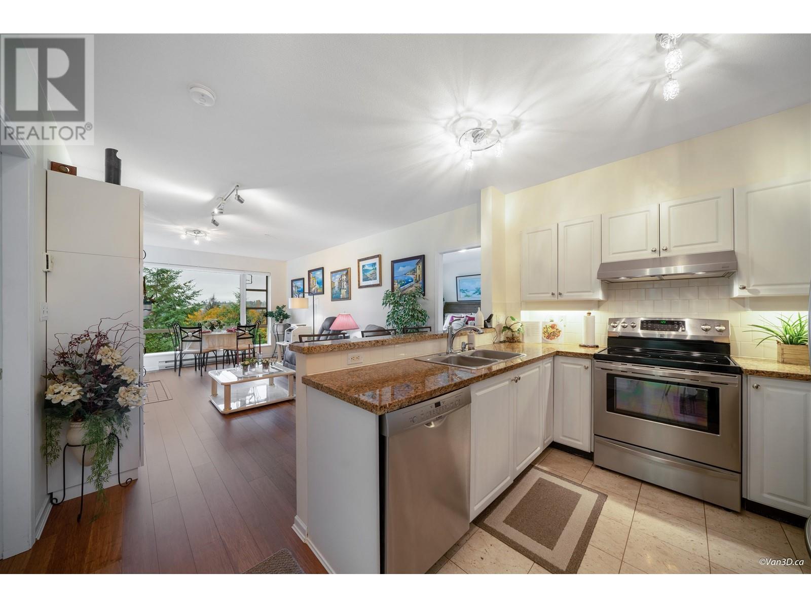 423 3629 Deercrest Drive, North Vancouver, British Columbia  V7G 2S9 - Photo 4 - R2830305