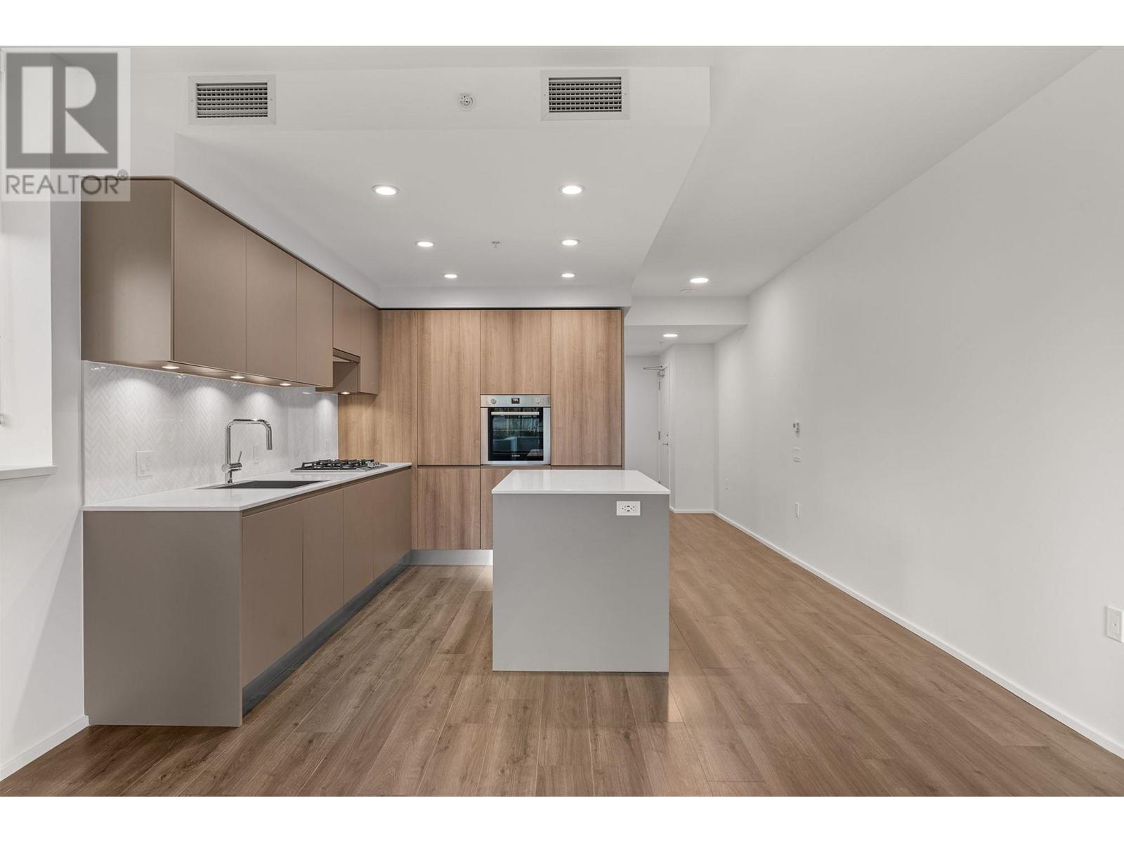 104 3809 EVERGREEN PLACE, burnaby, British Columbia