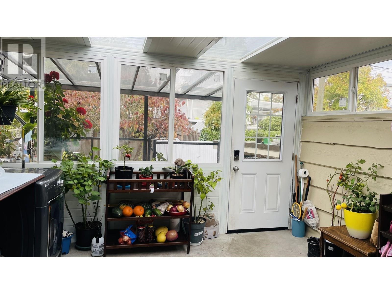 675 W 54th Avenue, Vancouver, British Columbia  V6P 1M1 - Photo 12 - R2830003
