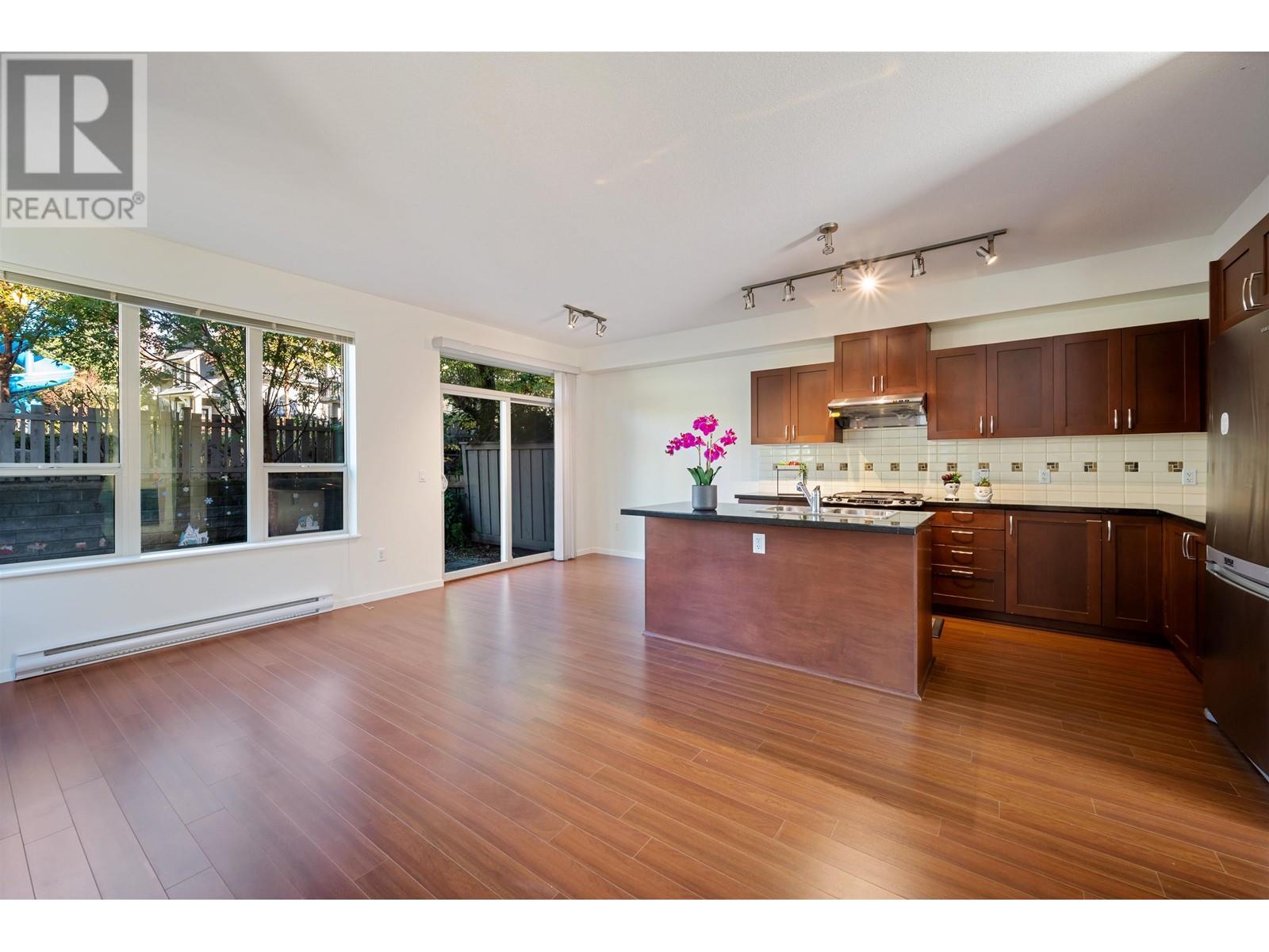 222 3105 Dayanee Springs Boulevard, Coquitlam, British Columbia  V3E 0C2 - Photo 9 - R2828974