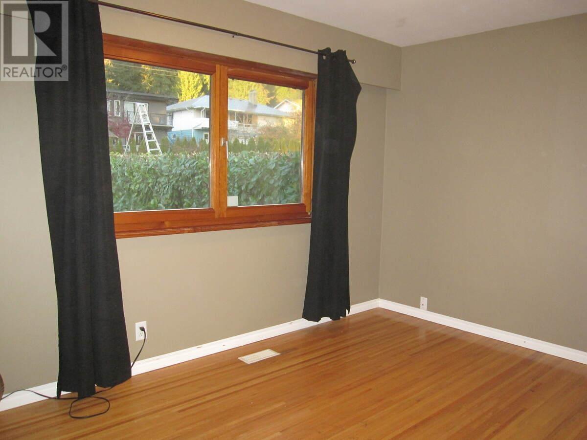 944 Clements Avenue, North Vancouver, British Columbia  V7R 2K7 - Photo 15 - R2830316