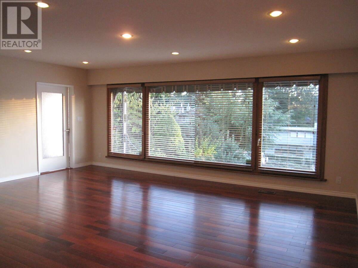 944 Clements Avenue, North Vancouver, British Columbia  V7R 2K7 - Photo 5 - R2830316