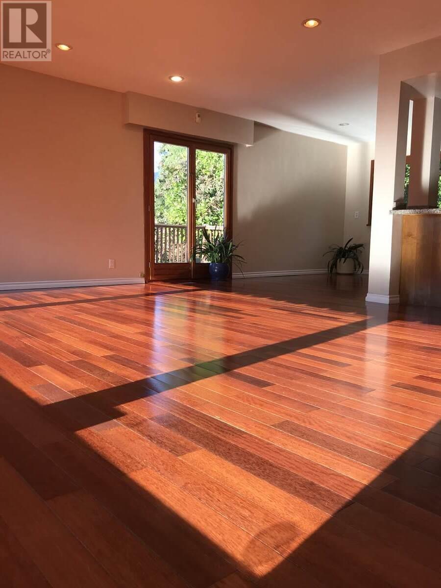 944 Clements Avenue, North Vancouver, British Columbia  V7R 2K7 - Photo 6 - R2830316