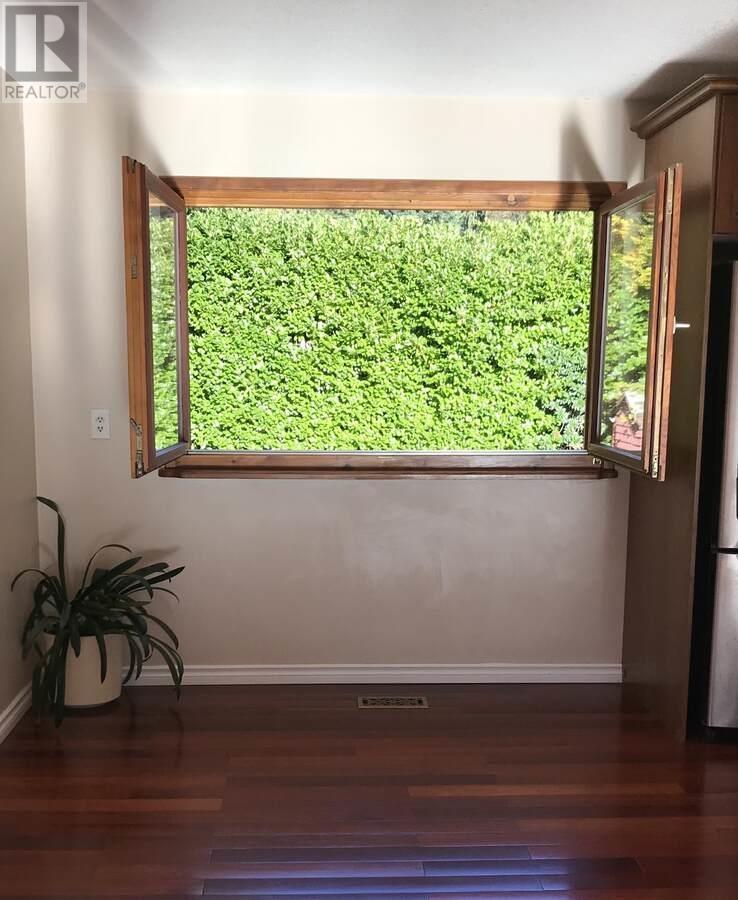 944 Clements Avenue, North Vancouver, British Columbia  V7R 2K7 - Photo 8 - R2830316