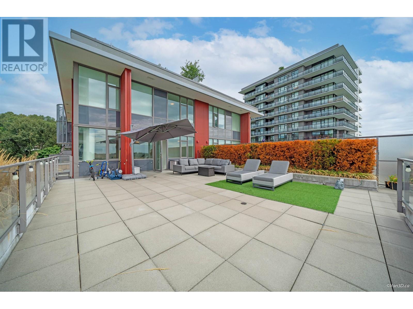 902 3451 Sawmill Crescent, Vancouver, British Columbia  V5S 0H3 - Photo 1 - R2828662