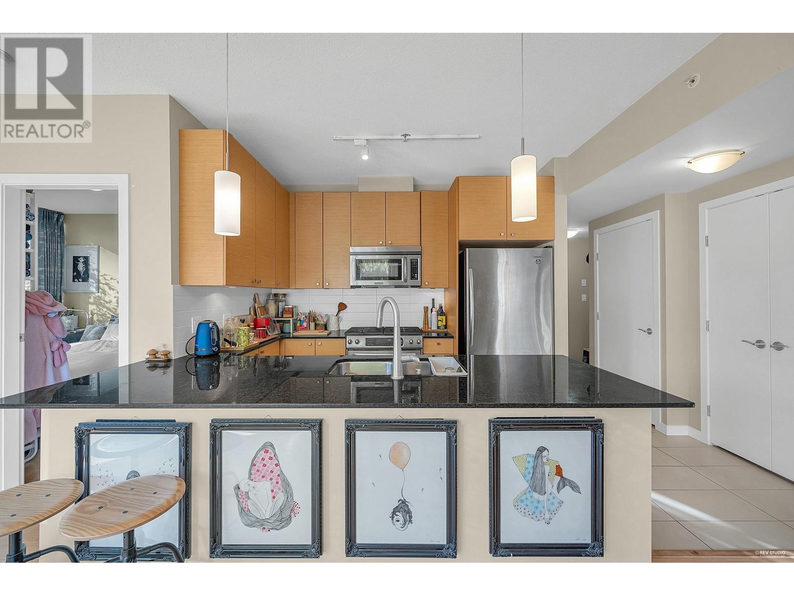 501 7362 Elmbridge Way, Richmond, British Columbia  V6X 0A6 - Photo 2 - R2828728