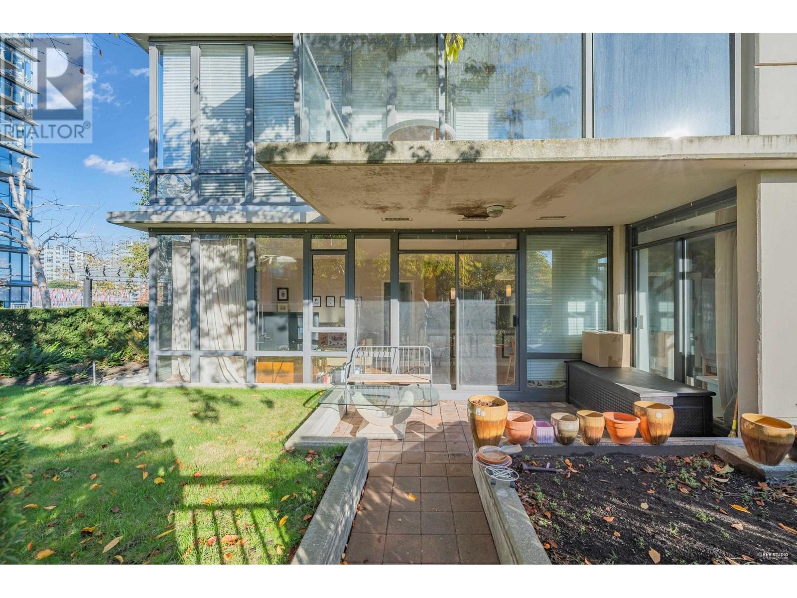 501 7362 Elmbridge Way, Richmond, British Columbia  V6X 0A6 - Photo 1 - R2828728