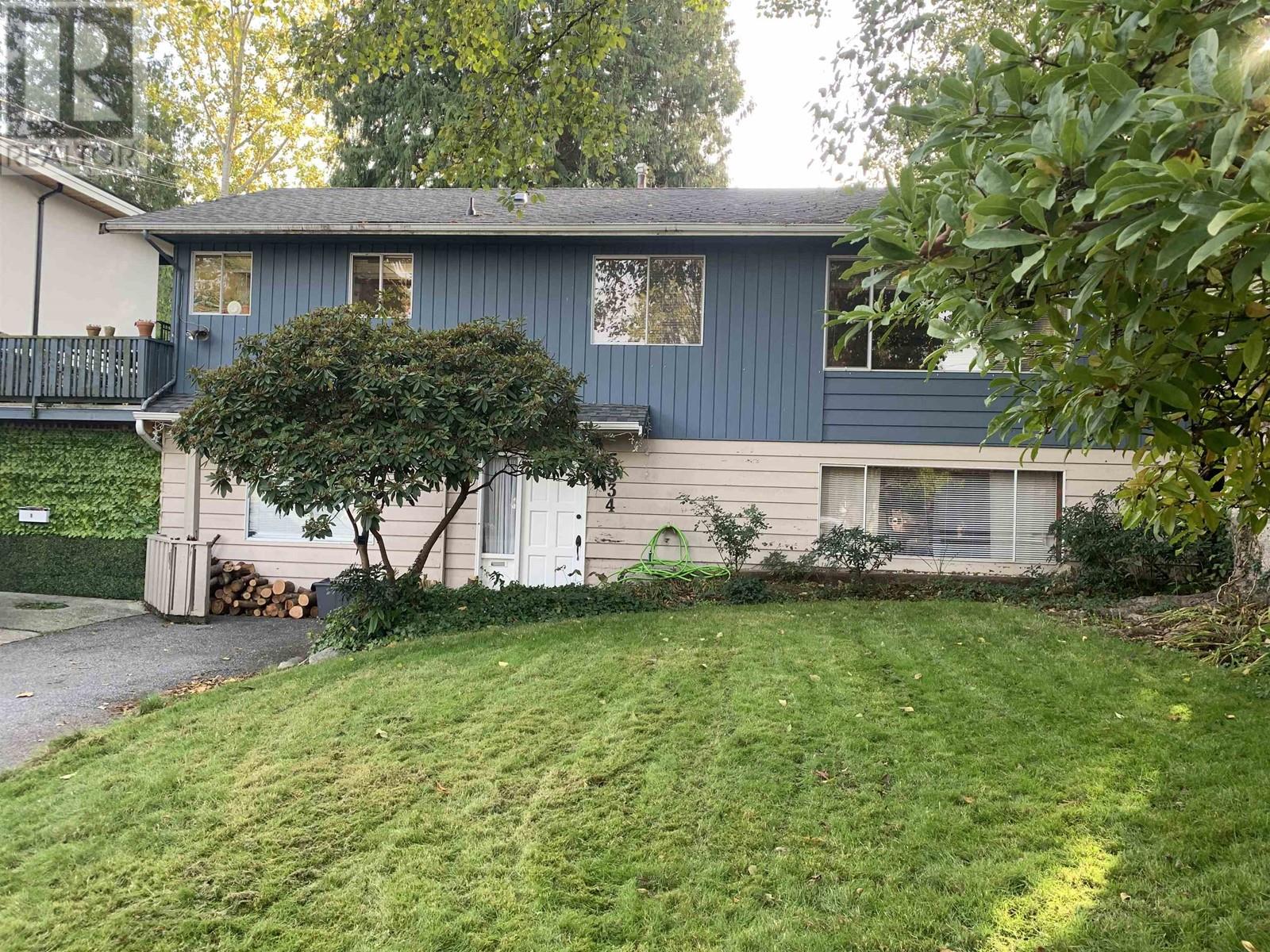 5334 6th Avenue, Tsawwassen, British Columbia  V4M 1L5 - Photo 2 - R2829195
