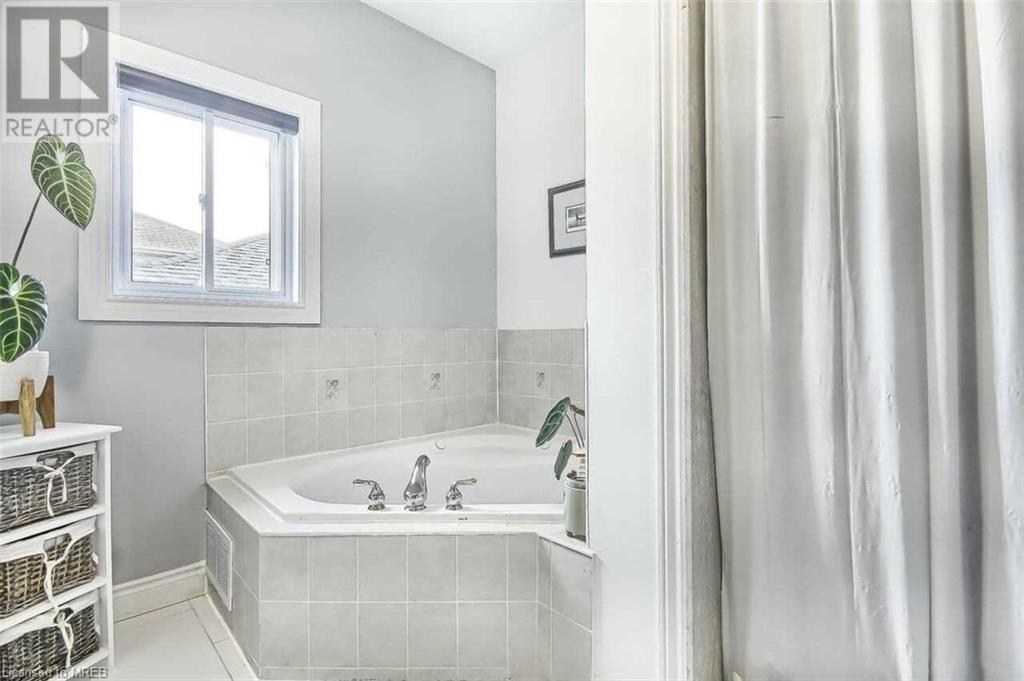 11 Joseph Crescent, Barrie, Ontario  L4N 0X9 - Photo 25 - 40508460