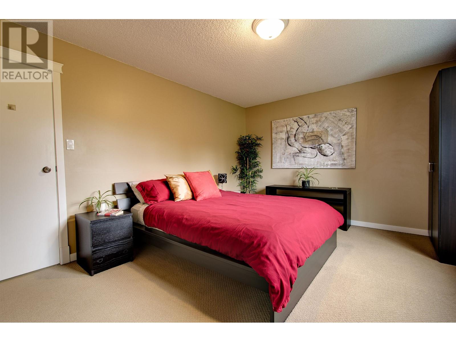 18843 120 Avenue, Pitt Meadows, British Columbia  V3Y 1W5 - Photo 15 - R2825052