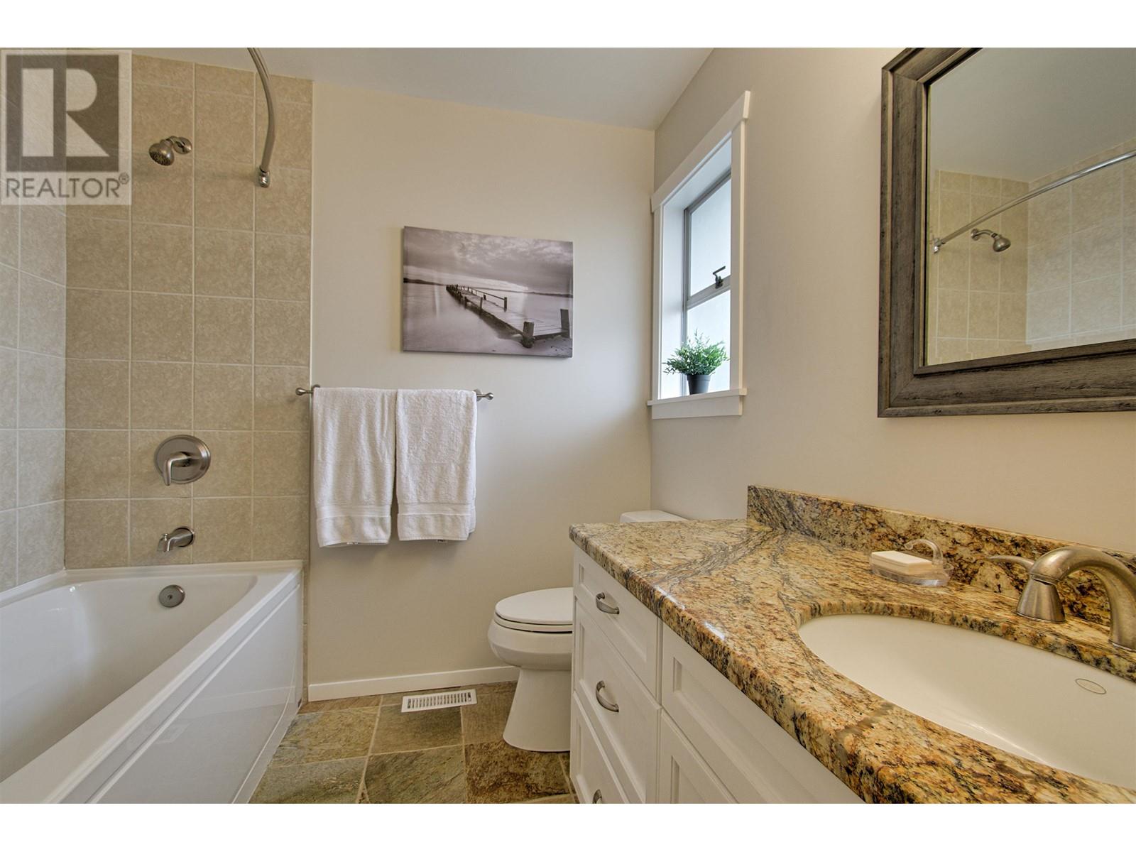 18843 120 Avenue, Pitt Meadows, British Columbia  V3Y 1W5 - Photo 23 - R2825052