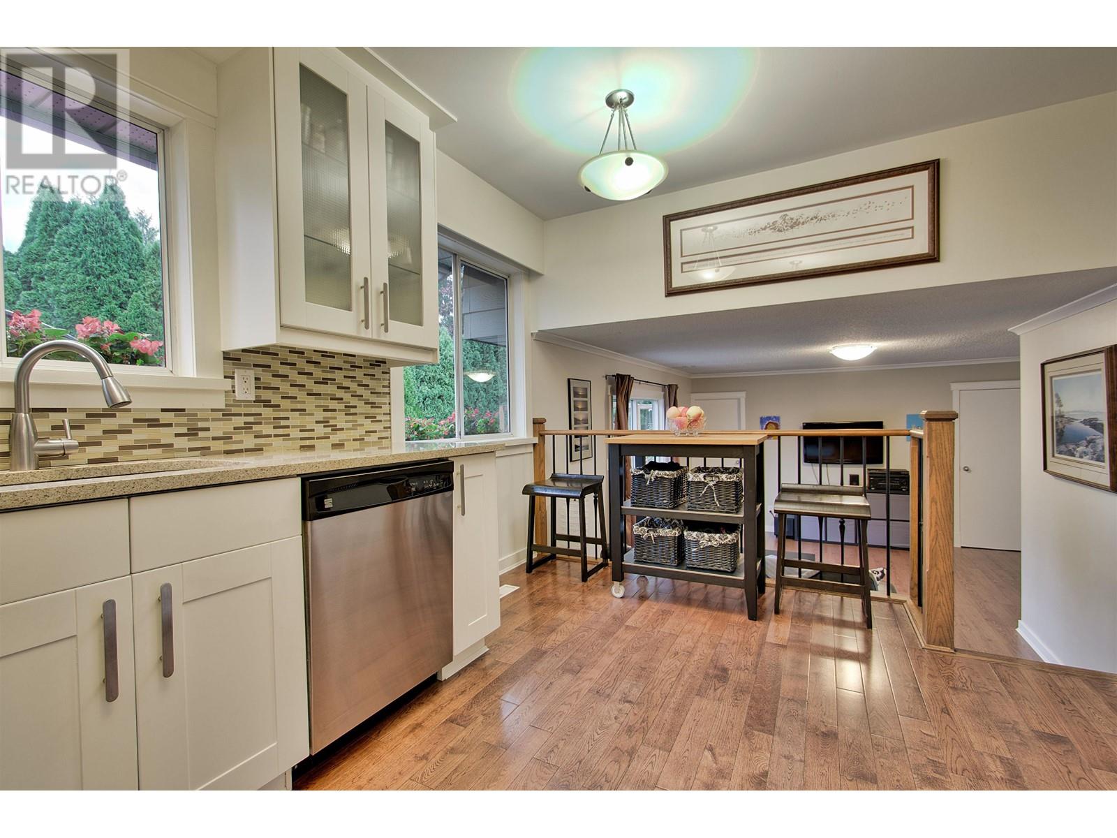 18843 120 Avenue, Pitt Meadows, British Columbia  V3Y 1W5 - Photo 8 - R2825052