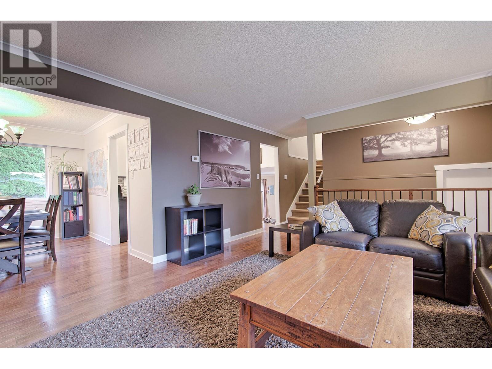 18843 120 Avenue, Pitt Meadows, British Columbia  V3Y 1W5 - Photo 4 - R2825052