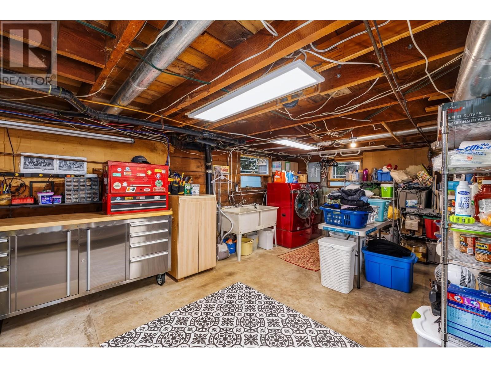 402 E 13th Street, North Vancouver, British Columbia  V7L 2M1 - Photo 23 - R2827301