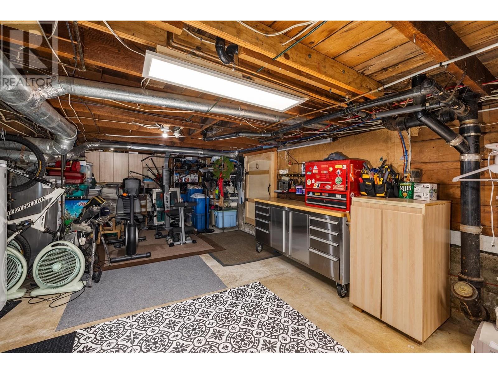 402 E 13th Street, North Vancouver, British Columbia  V7L 2M1 - Photo 24 - R2827301