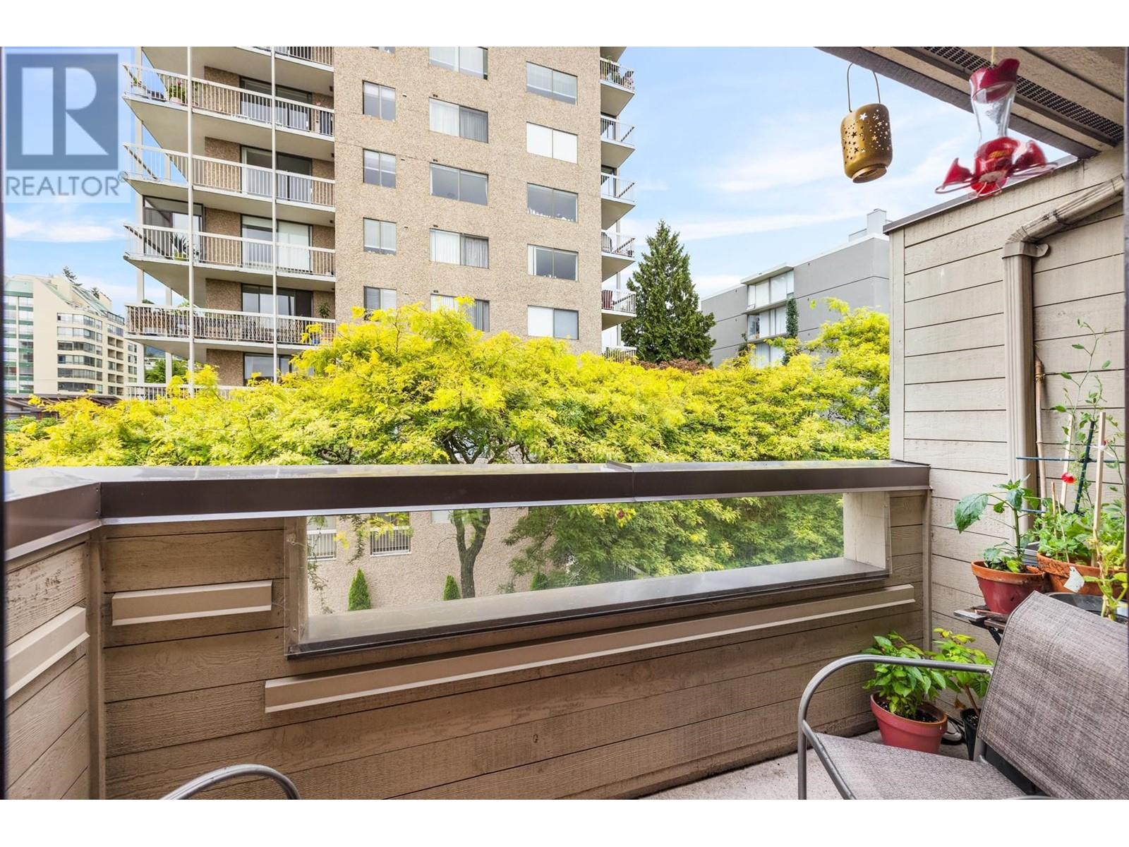407 1363 Clyde Avenue, West Vancouver, British Columbia  V7T 2W9 - Photo 12 - R2815679