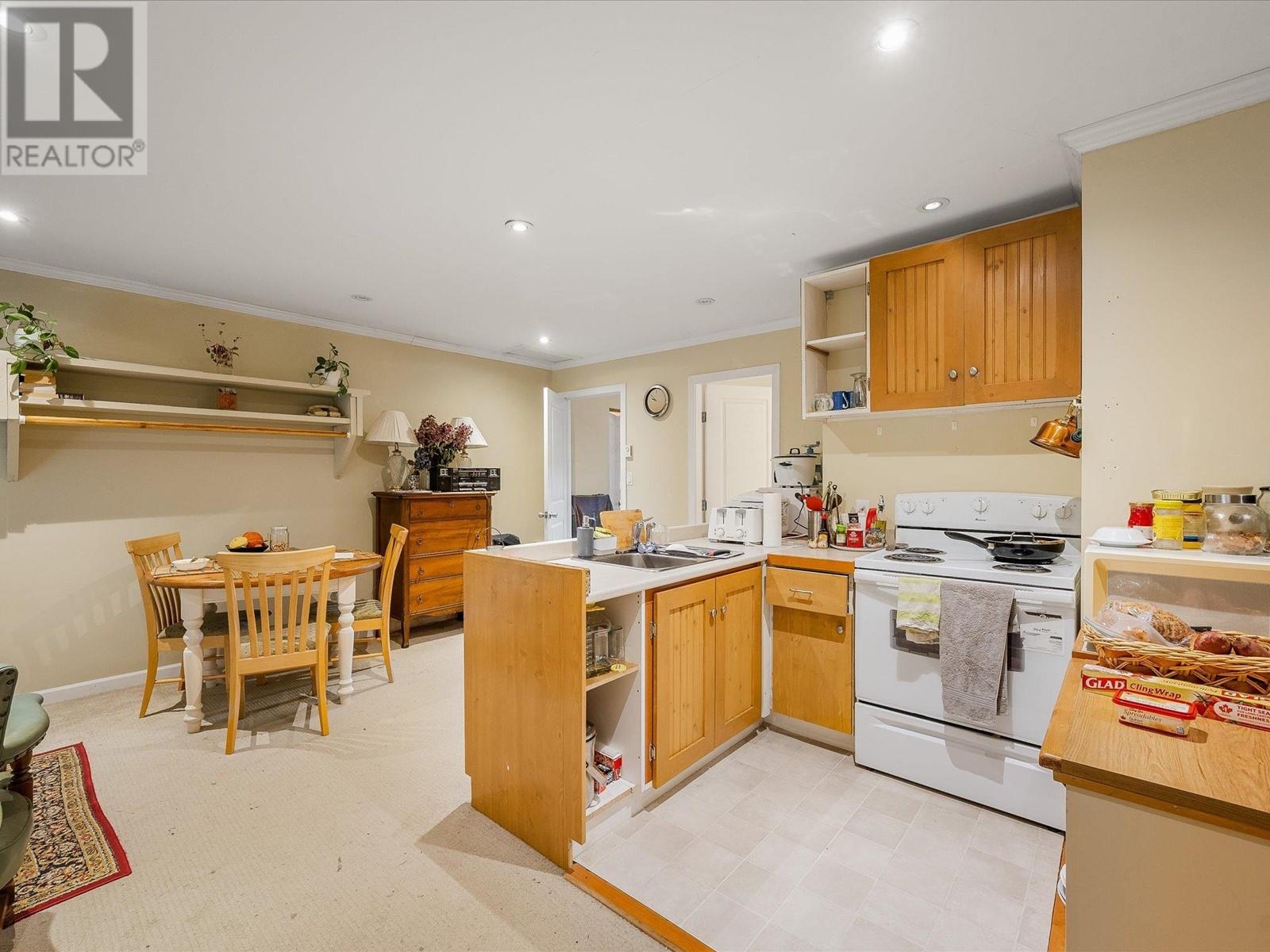 2305 Mamquam Road, Squamish, British Columbia  V0N 1T0 - Photo 13 - R2830322