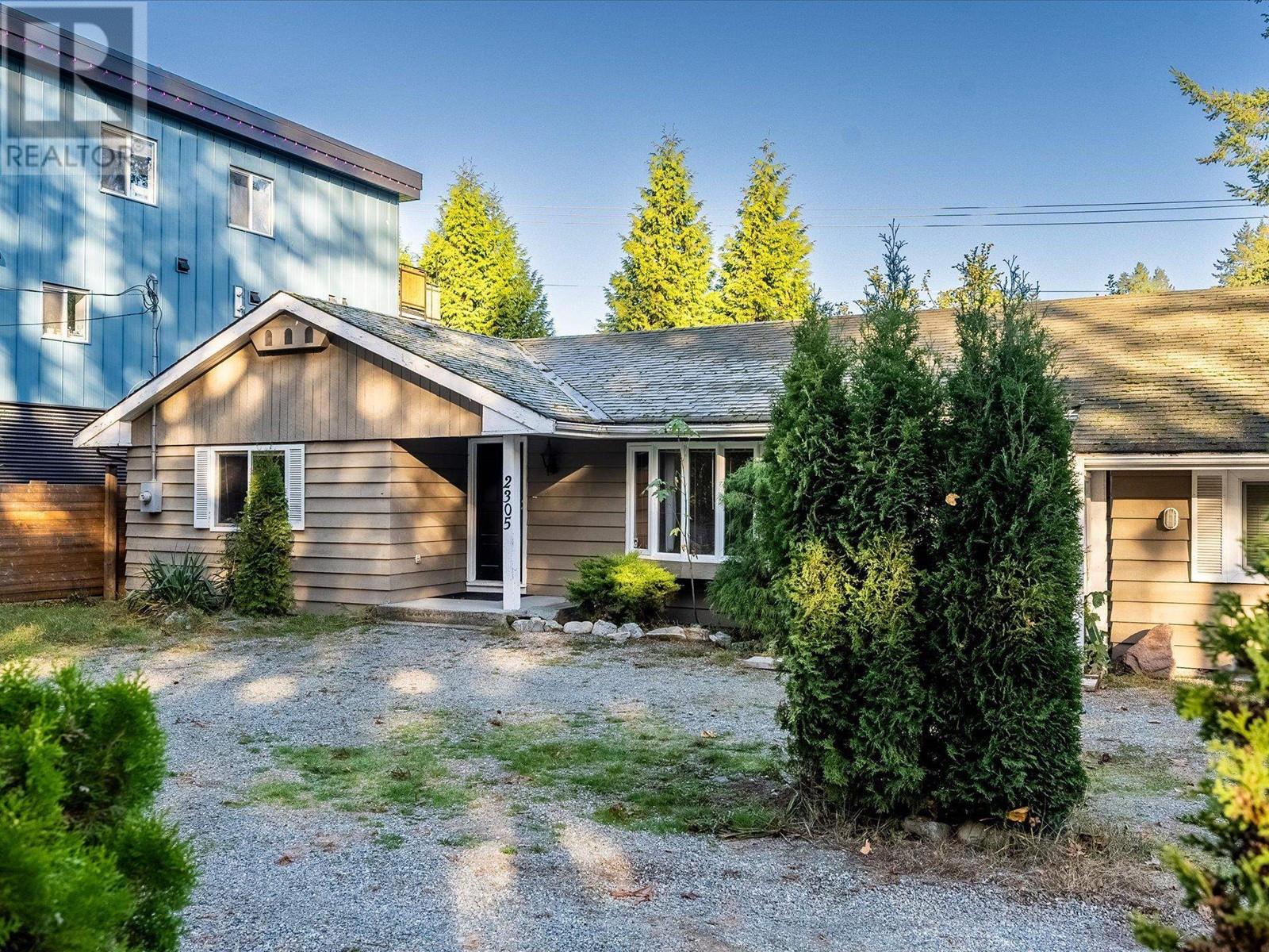 2305 Mamquam Road, Squamish, British Columbia  V0N 1T0 - Photo 2 - R2830322