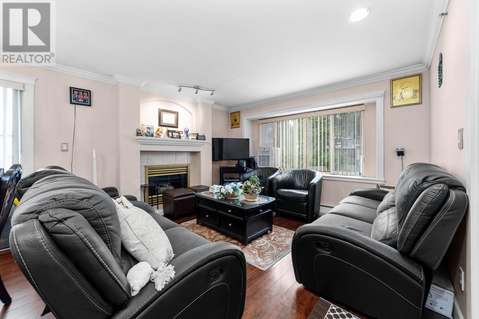 3065 Knight Street, Vancouver, British Columbia  V5N 3K5 - Photo 3 - R2810473