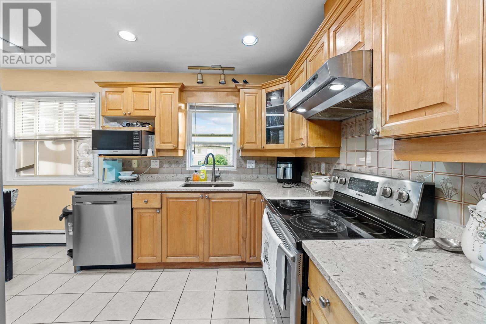 3065 Knight Street, Vancouver, British Columbia  V5N 3K5 - Photo 4 - R2810473