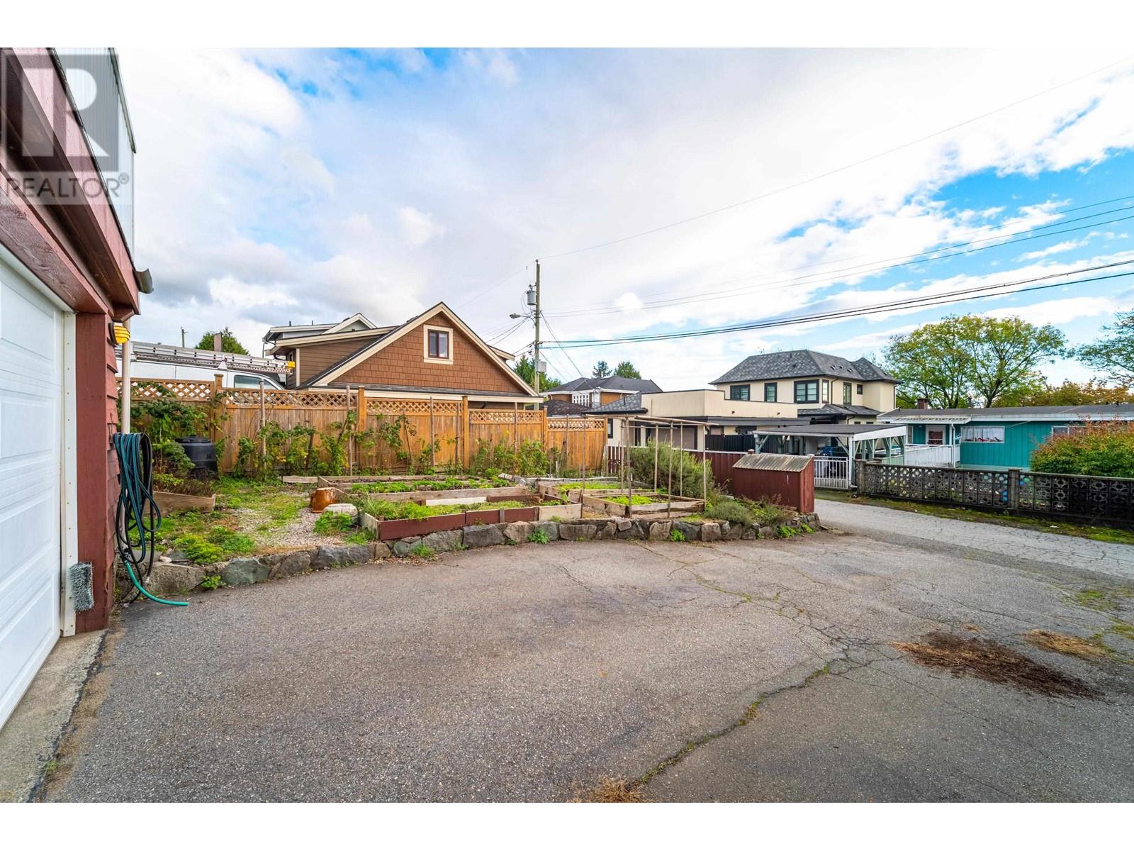 1666 E 58th Avenue, Vancouver, British Columbia  V5P 2C2 - Photo 8 - R2830219