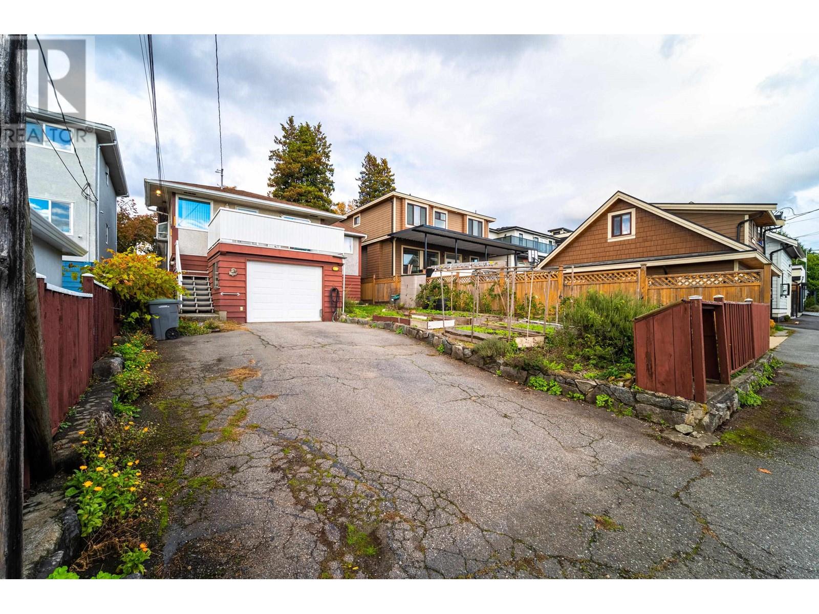 1666 E 58th Avenue, Vancouver, British Columbia  V5P 2C2 - Photo 9 - R2830219