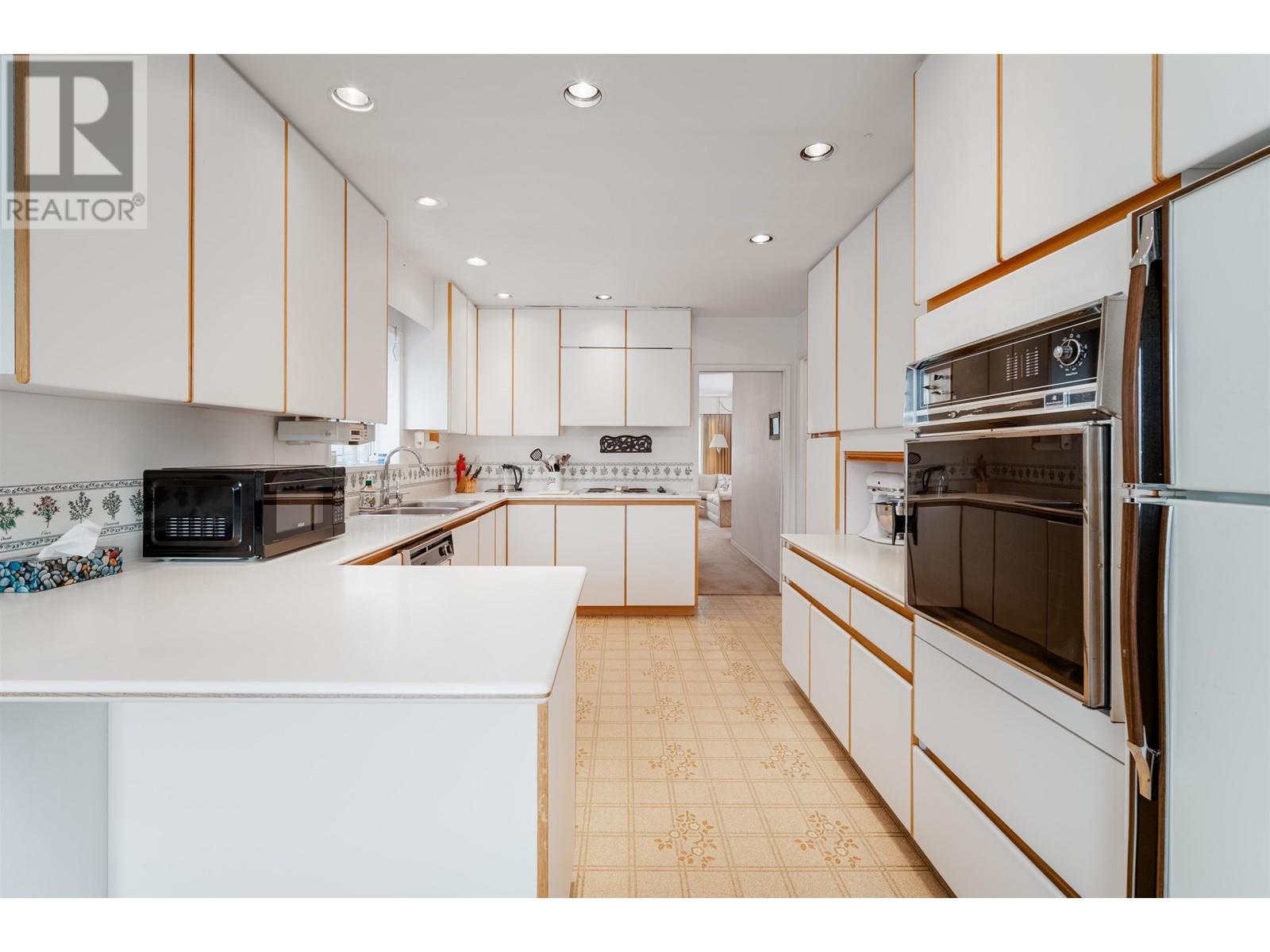 1666 E 58th Avenue, Vancouver, British Columbia  V5P 2C2 - Photo 24 - R2830219
