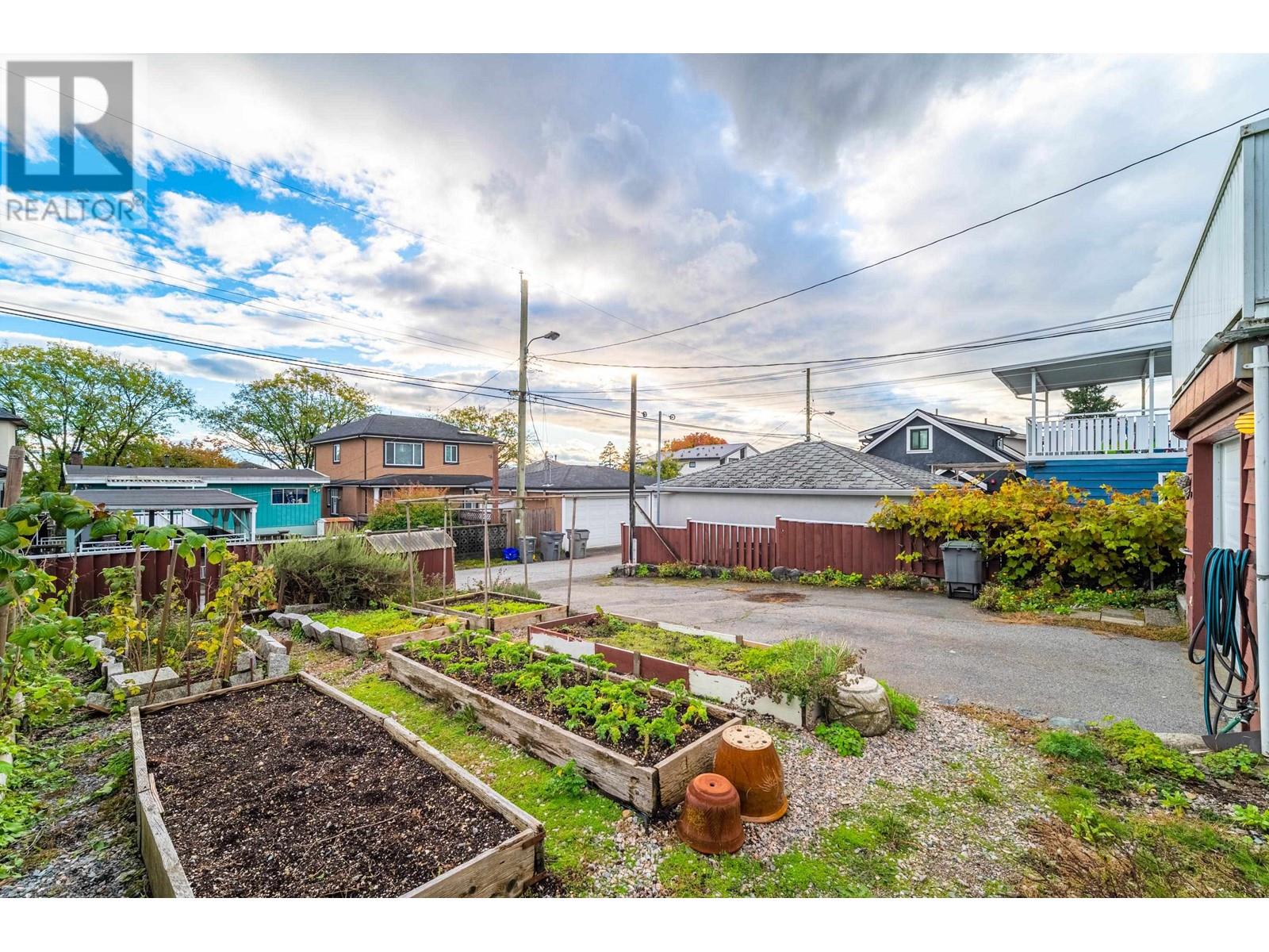 1666 E 58th Avenue, Vancouver, British Columbia  V5P 2C2 - Photo 6 - R2830219