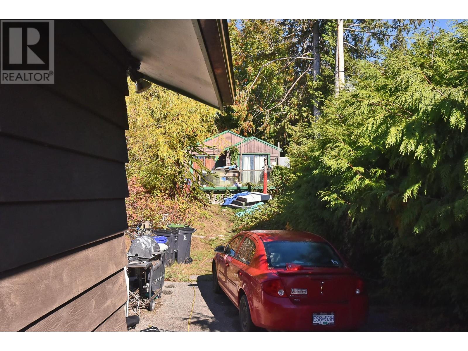 6242 Sunshine Coast Highway, Sechelt, British Columbia  V7Z 0M1 - Photo 6 - R2824425