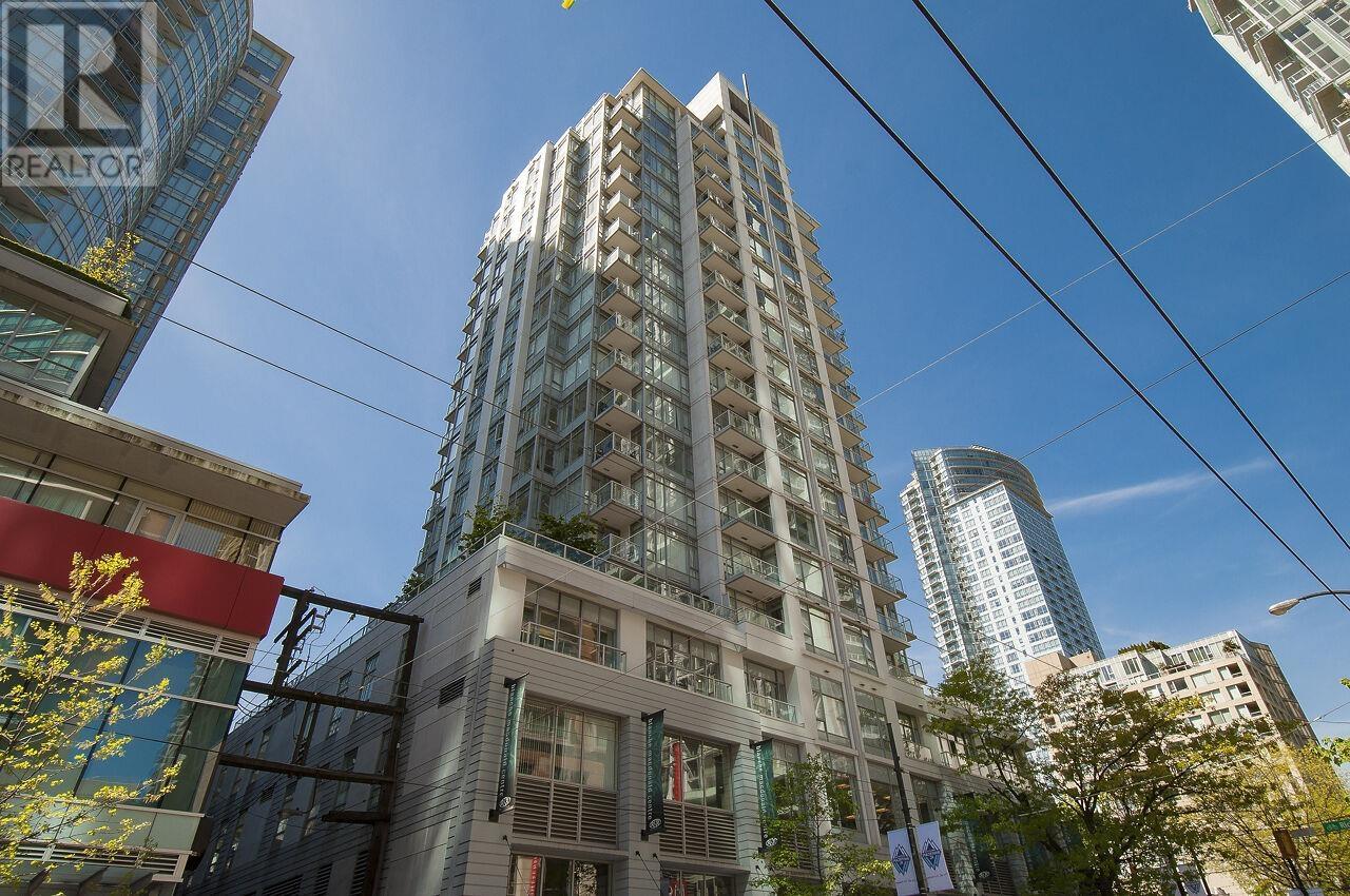 1501 480 ROBSON STREET, vancouver, British Columbia