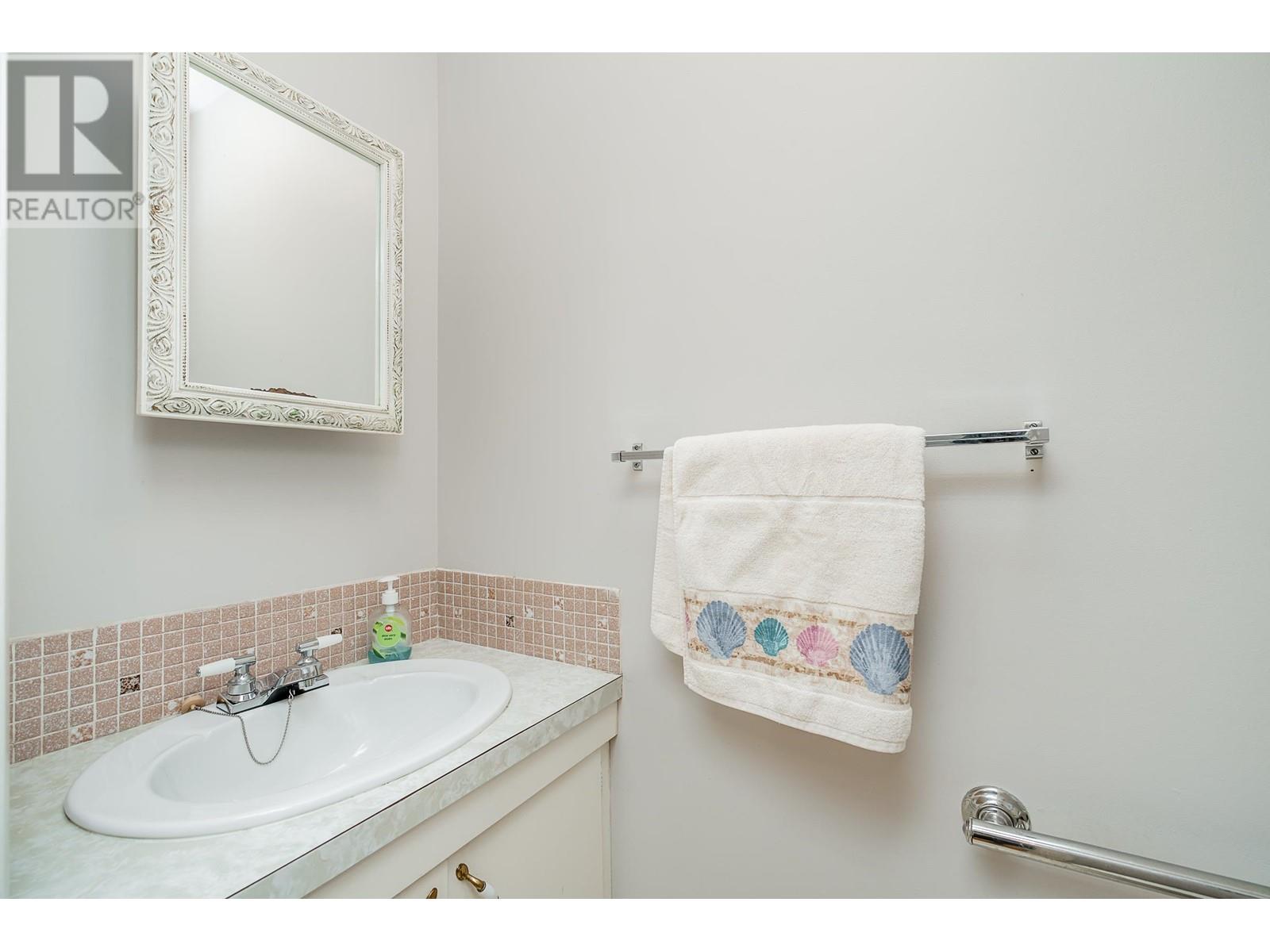 201 Clearview Drive, Port Moody, British Columbia  V3H 2S7 - Photo 16 - R2829616