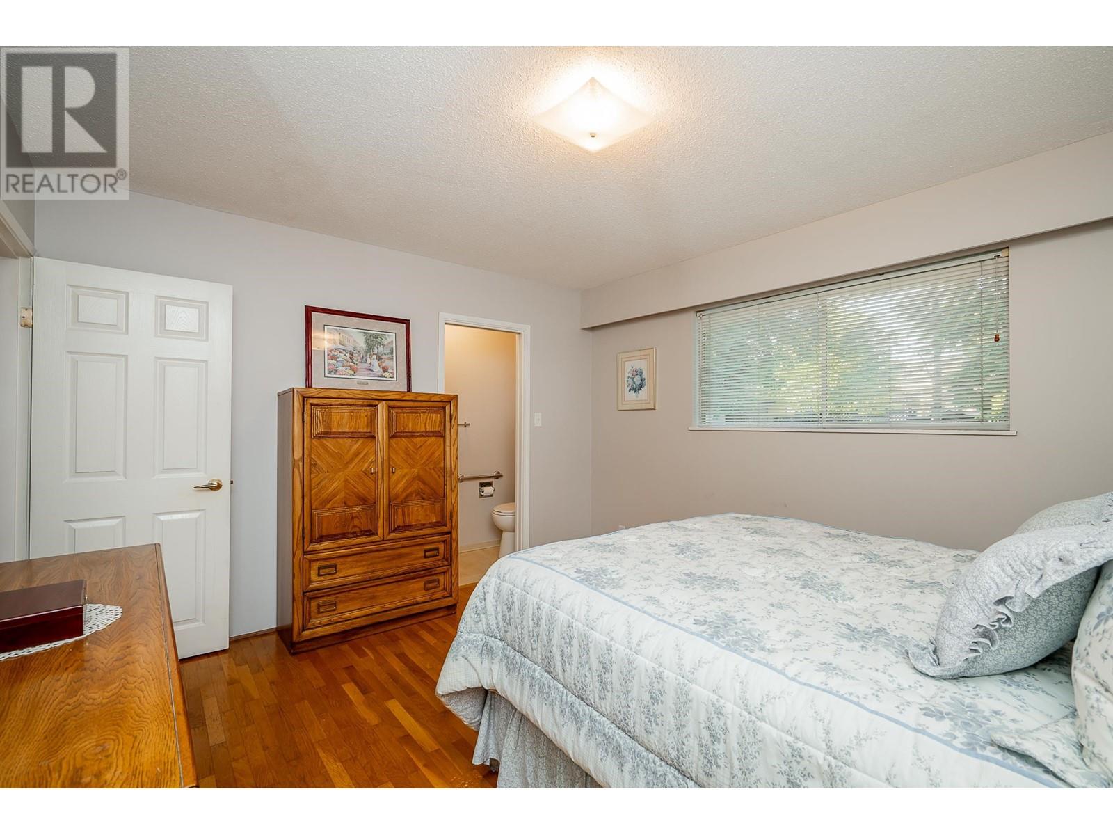 201 Clearview Drive, Port Moody, British Columbia  V3H 2S7 - Photo 15 - R2829616