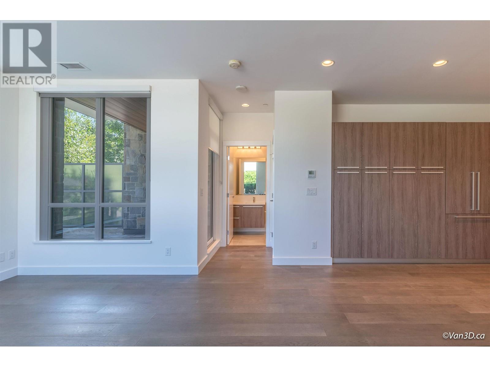 2769 Mountain Highway, North Vancouver, British Columbia  V7J 0B4 - Photo 7 - R2828128