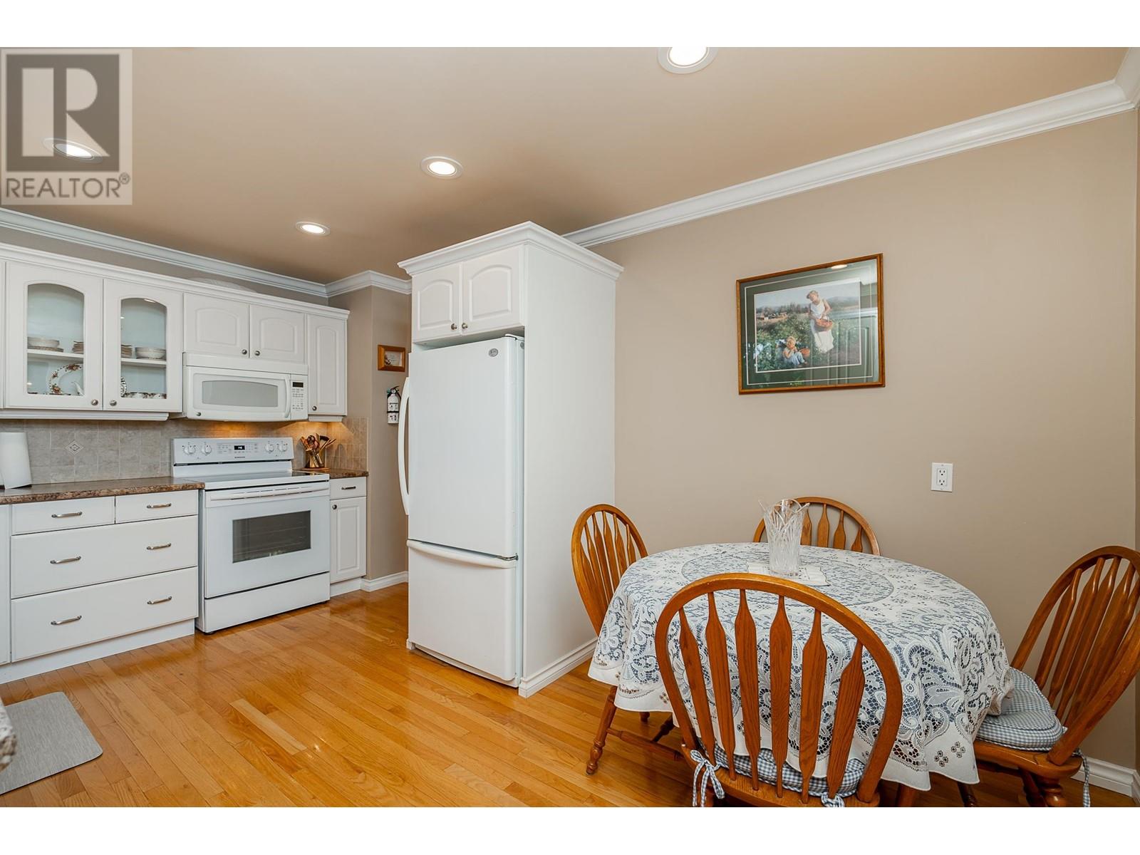 201 Clearview Drive, Port Moody, British Columbia  V3H 2S7 - Photo 8 - R2829616