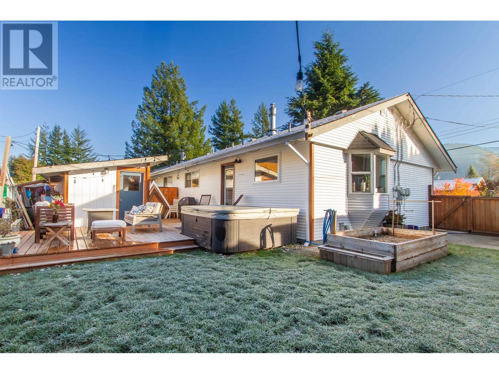 41551 Brennan Road, Squamish, British Columbia  V0N 1H0 - Photo 14 - R2829162