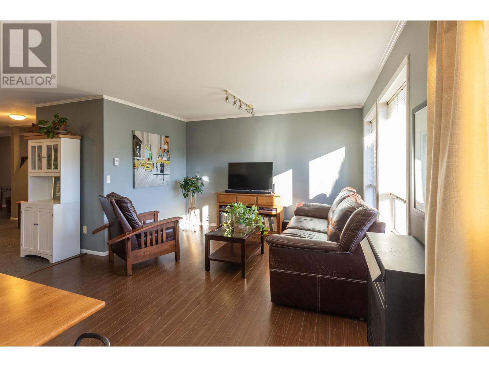 10 5706 Ebbtide Street, Sechelt, British Columbia  V7Z 0J4 - Photo 4 - R2829598