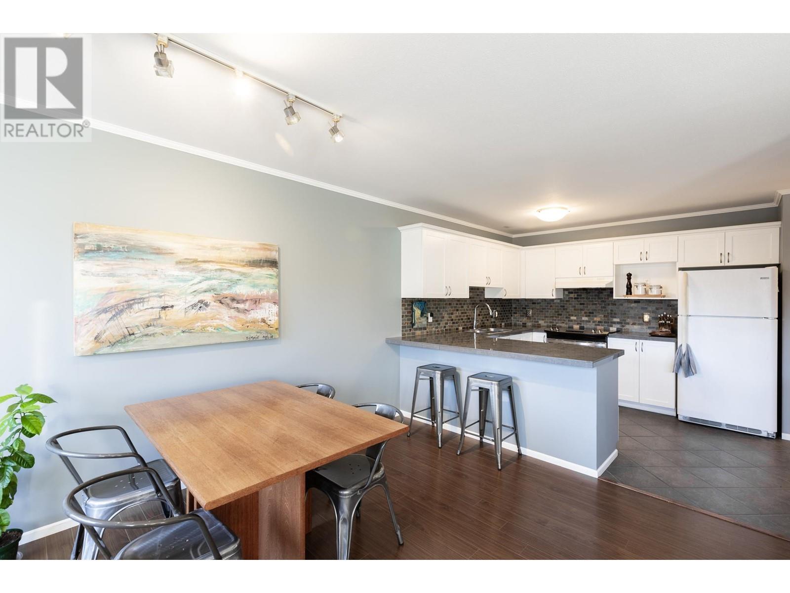 10 5706 Ebbtide Street, Sechelt, British Columbia  V7Z 0J4 - Photo 9 - R2829598