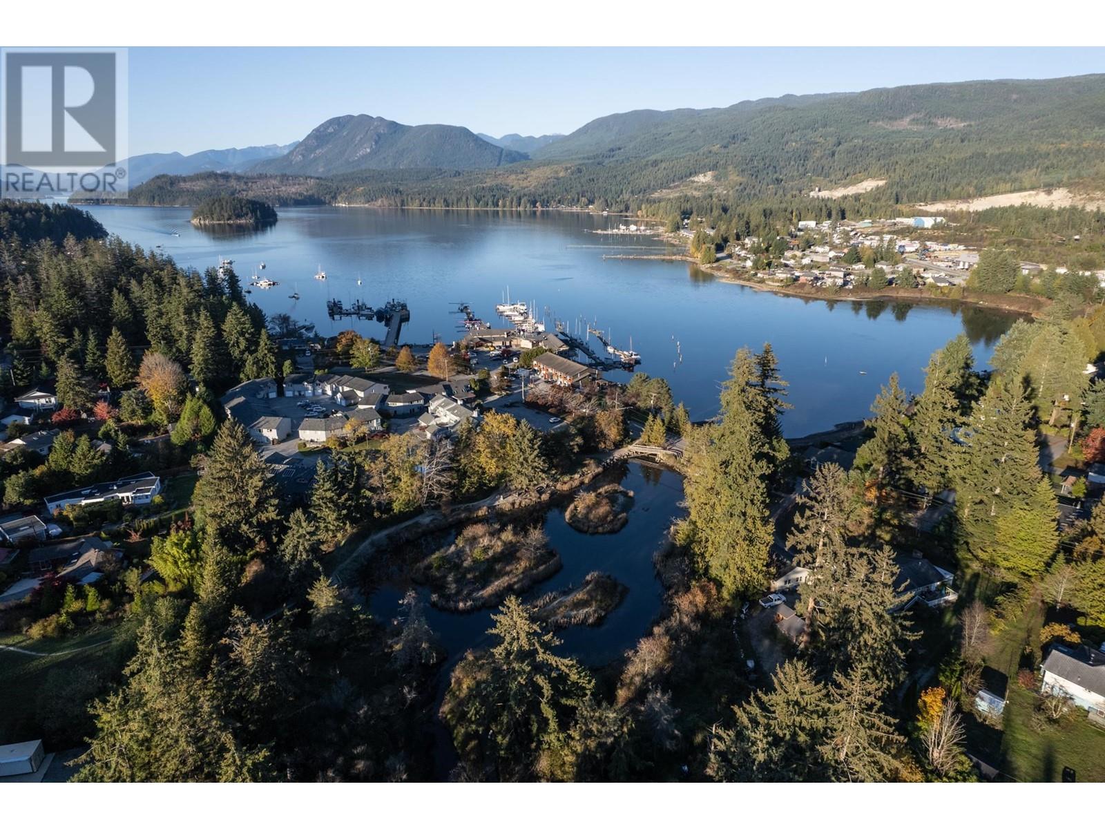 10 5706 Ebbtide Street, Sechelt, British Columbia  V7Z 0J4 - Photo 32 - R2829598