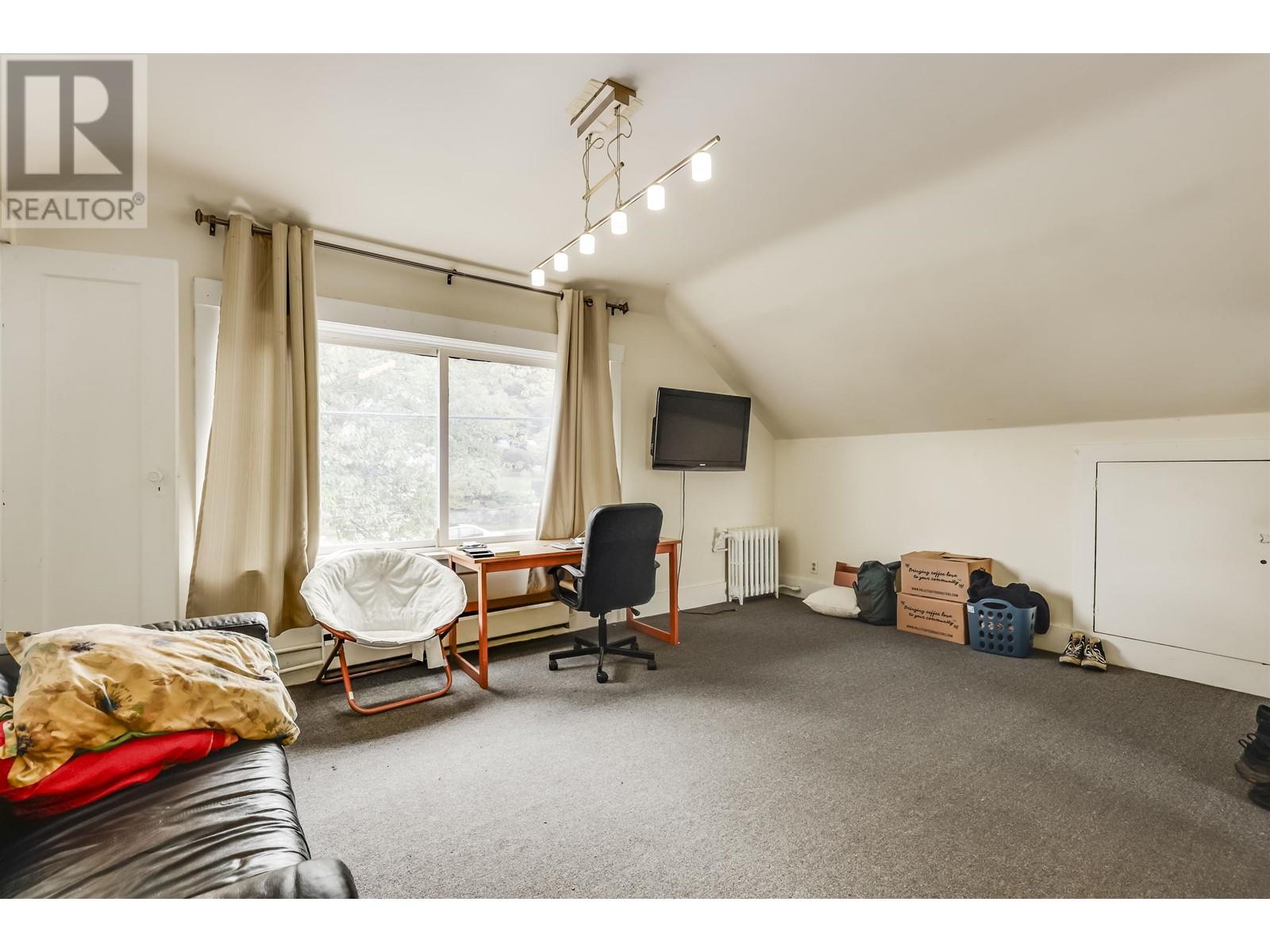 321 N Kootenay Street, Vancouver, British Columbia  V5K 3R4 - Photo 9 - R2825280