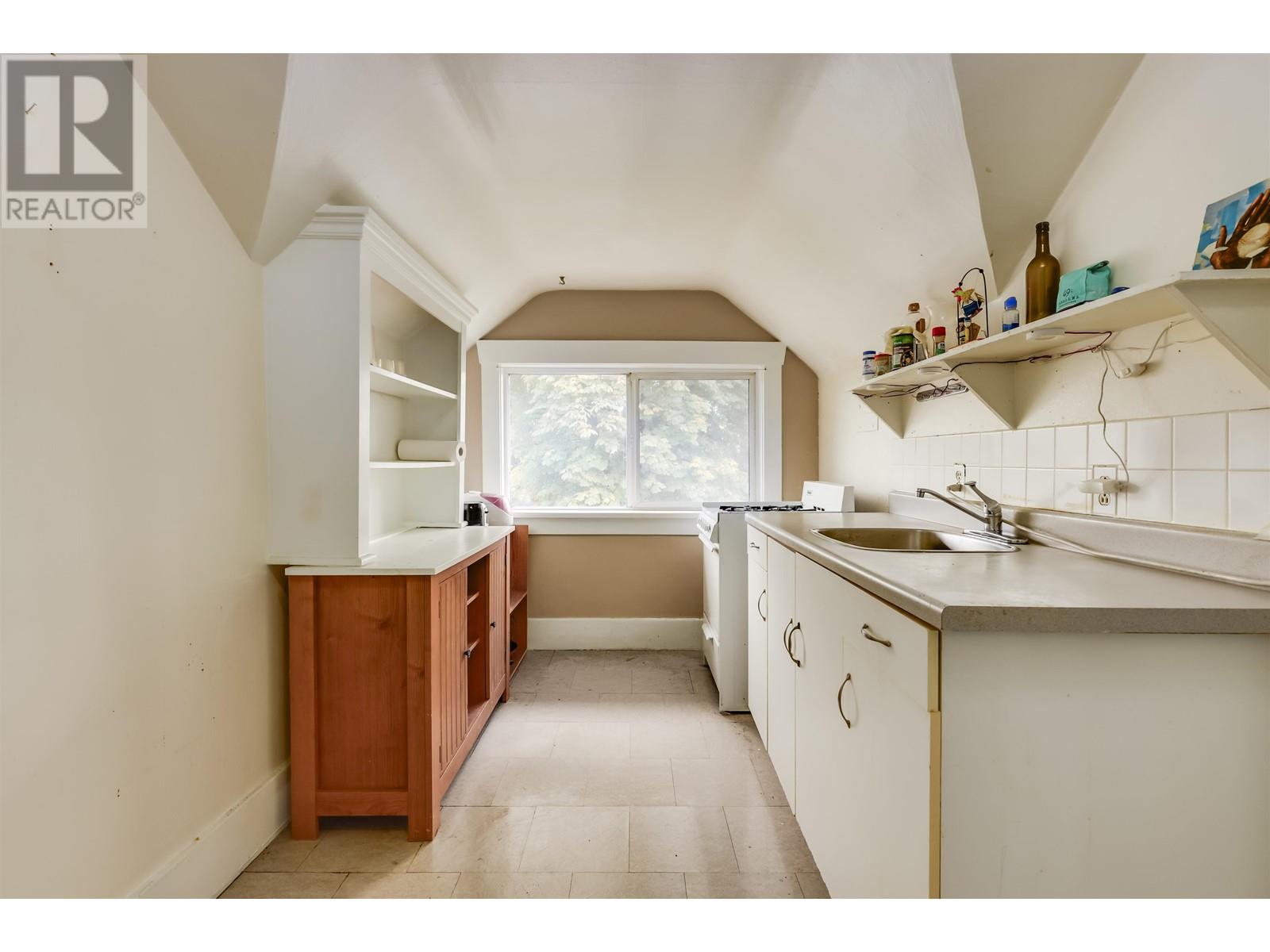 321 N Kootenay Street, Vancouver, British Columbia  V5K 3R4 - Photo 8 - R2825280