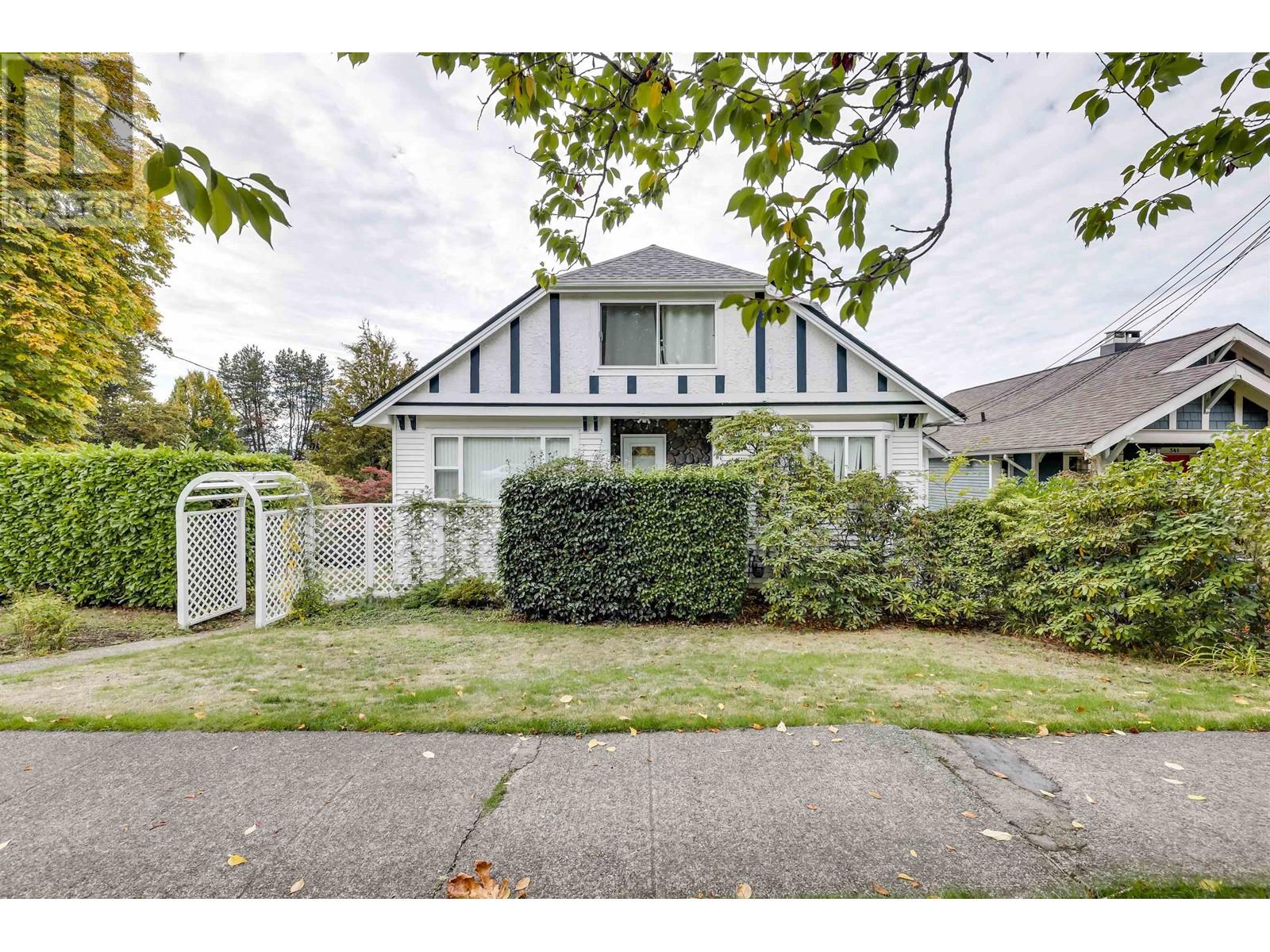 321 N KOOTENAY STREET, vancouver, British Columbia