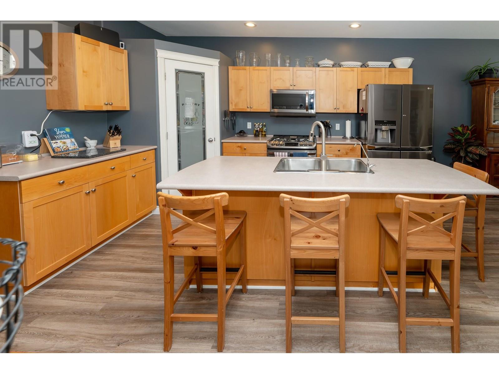 24374 102b Avenue, Maple Ridge, British Columbia  V2W 2E7 - Photo 32 - R2830062