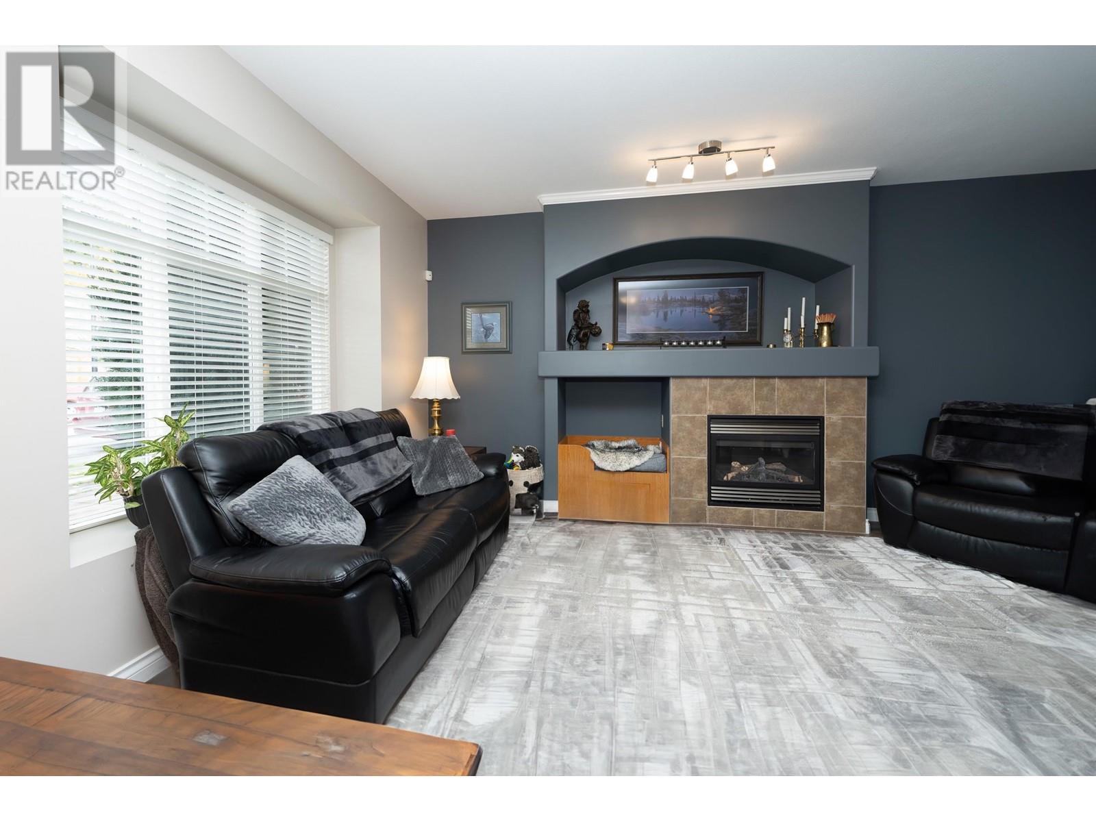 24374 102b Avenue, Maple Ridge, British Columbia  V2W 2E7 - Photo 10 - R2830062