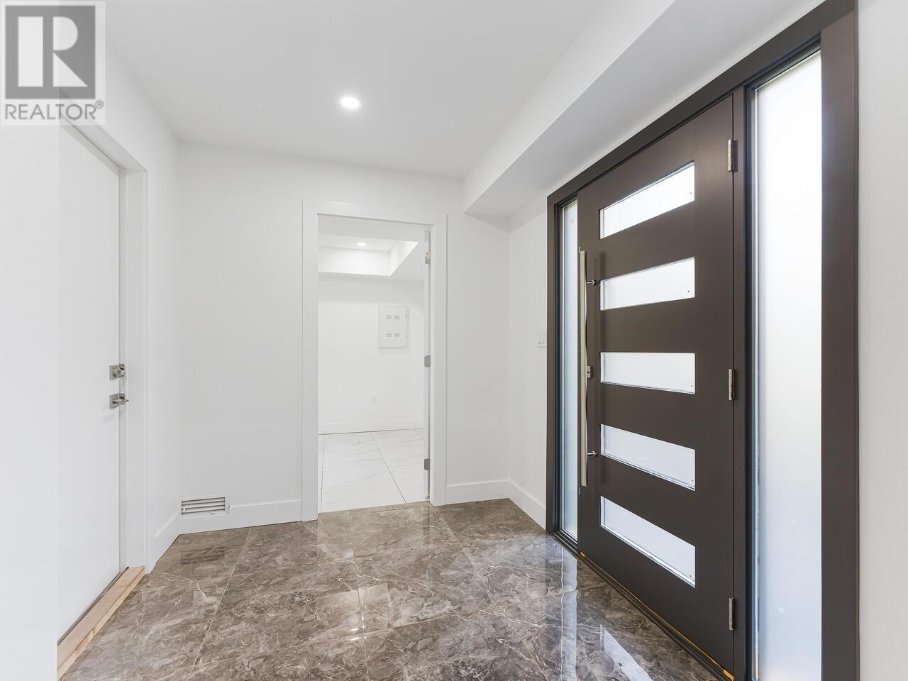 625 W 15 Street, North Vancouver, British Columbia  V7R 1T1 - Photo 31 - R2825795