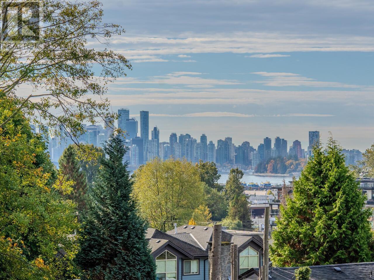 625 W 15 STREET, north vancouver, British Columbia