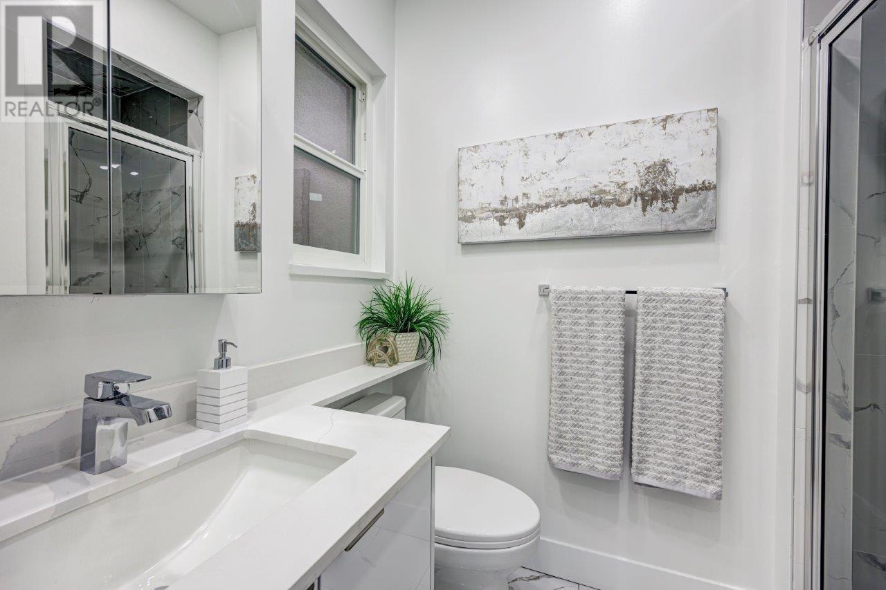 625 W 15 Street, North Vancouver, British Columbia  V7R 1T1 - Photo 21 - R2825795